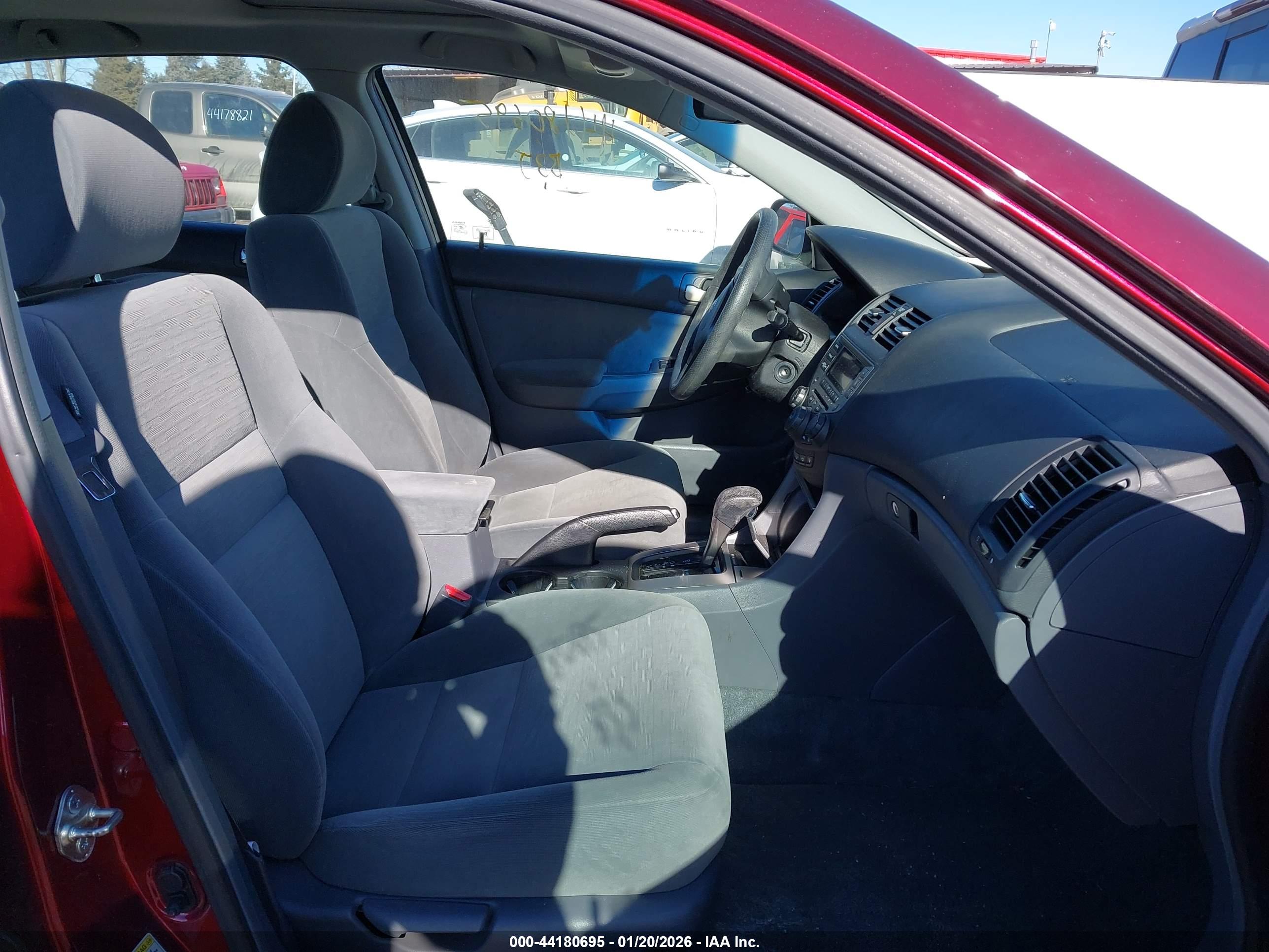HONDA ACCORD image 5