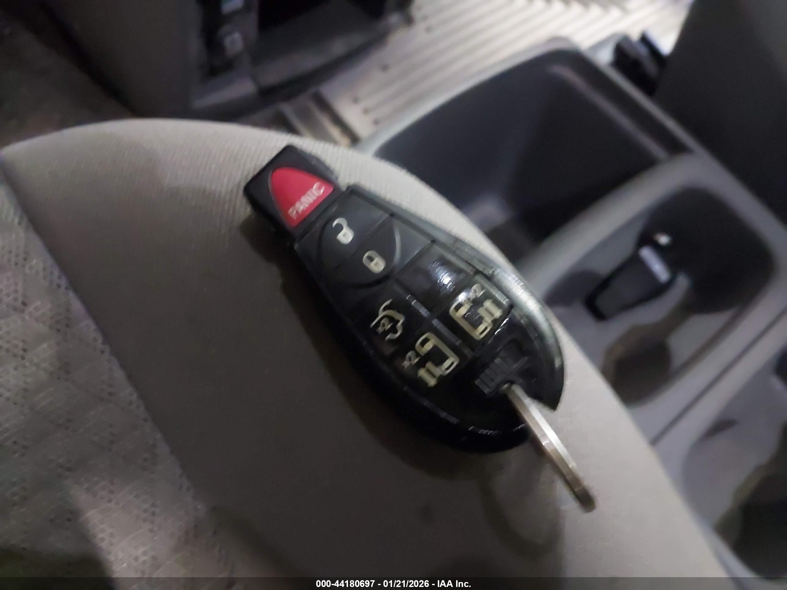 CHRYSLER TOWN image 11