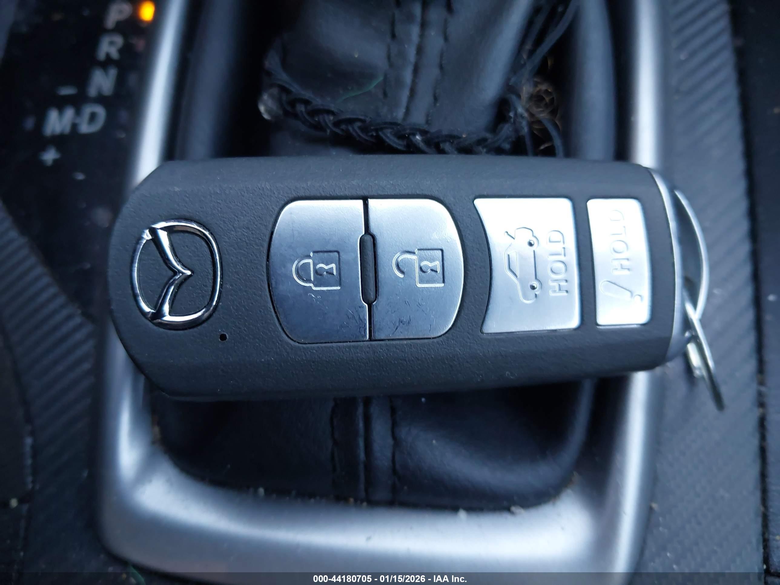 MAZDA MAZDA3 image 11
