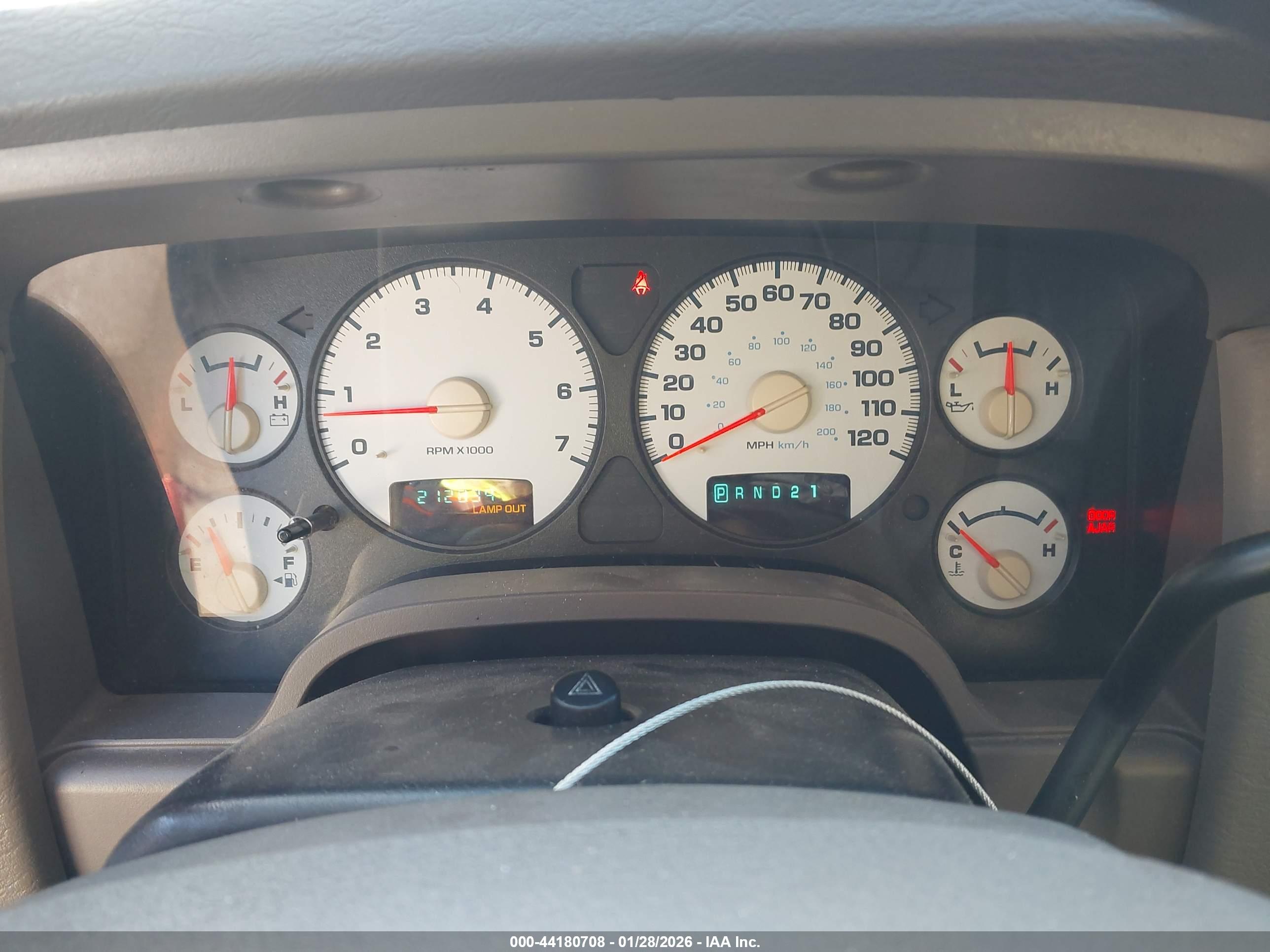 DODGE RAM image 7