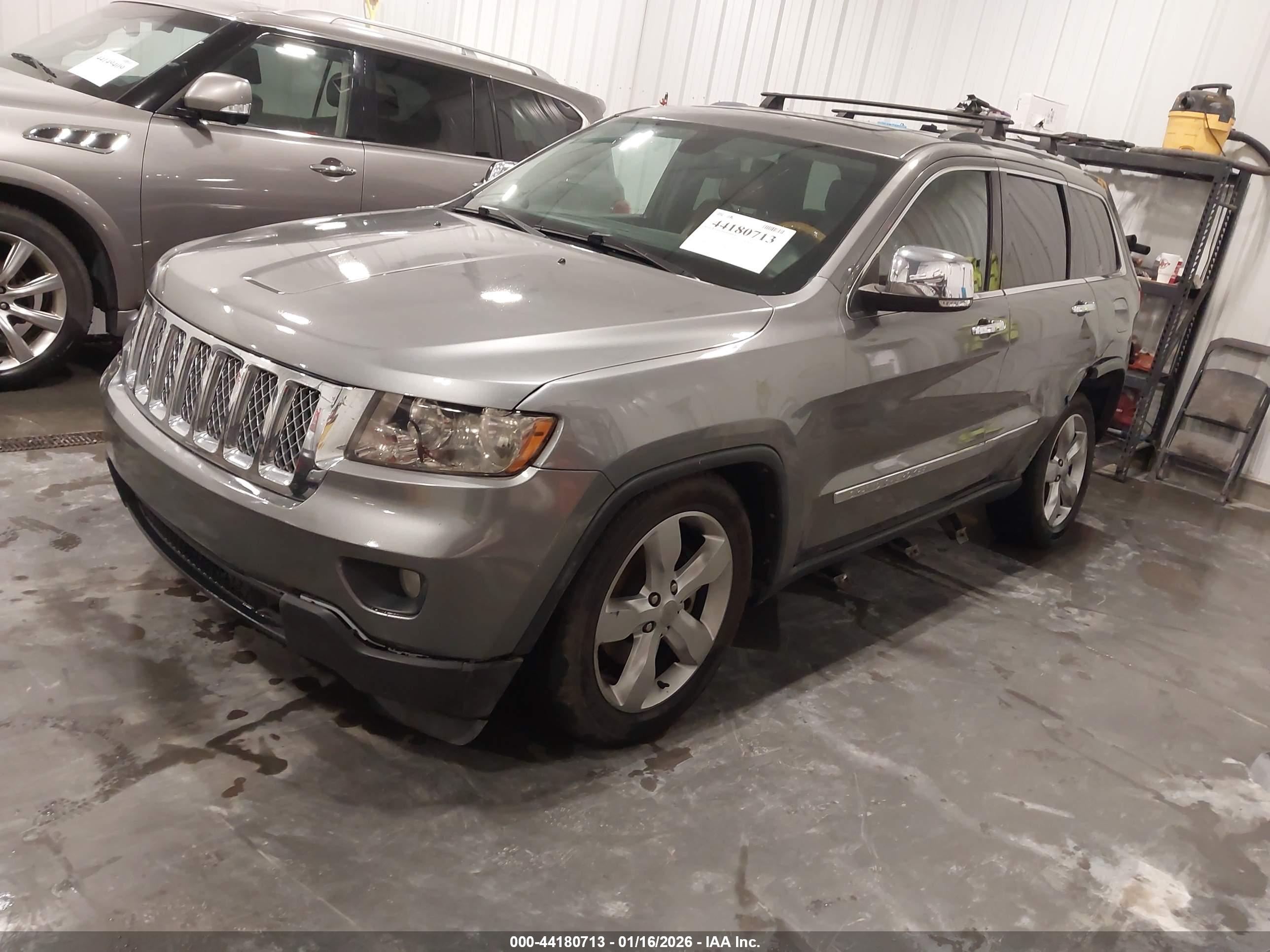 JEEP GRAND image 2