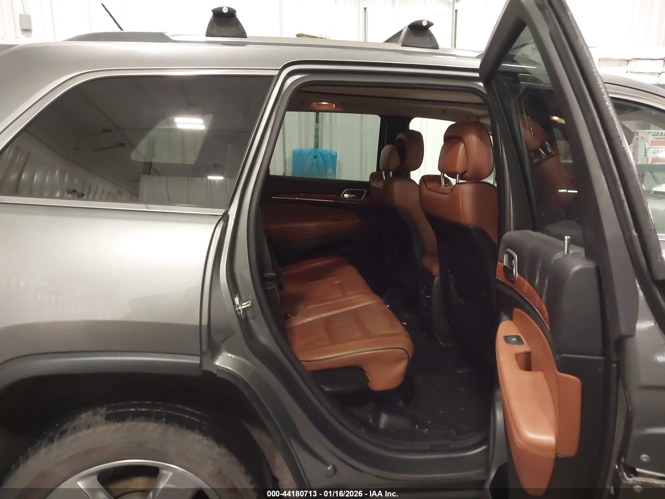 JEEP GRAND image 8