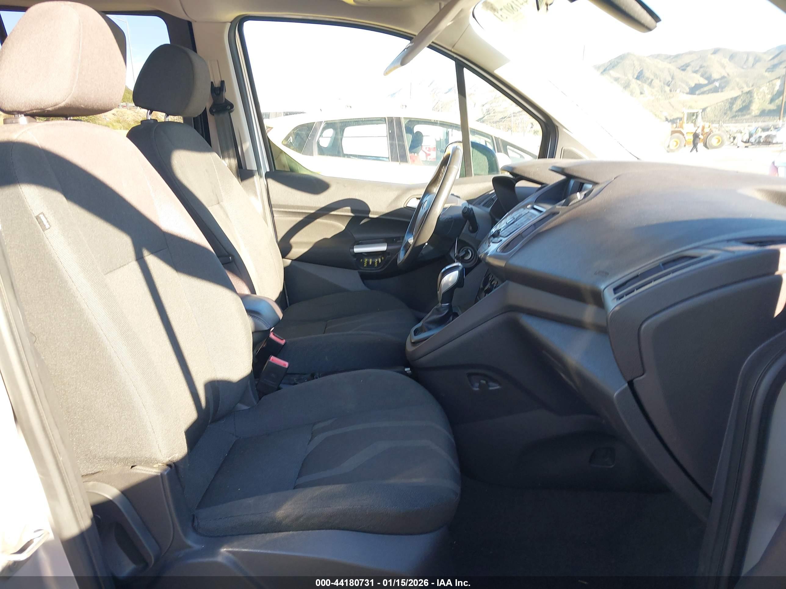 FORD TRANSIT image 5