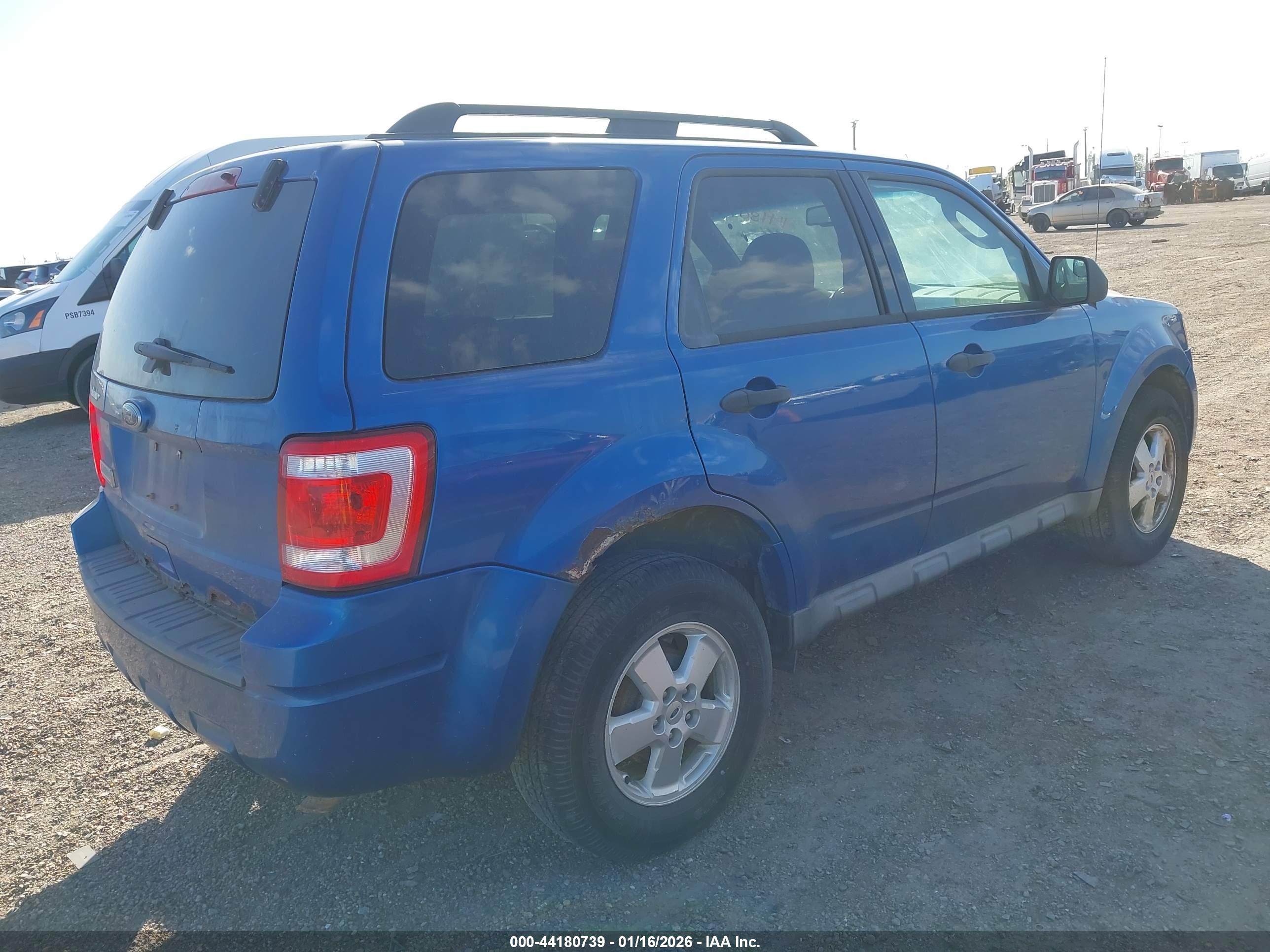 FORD ESCAPE image 4