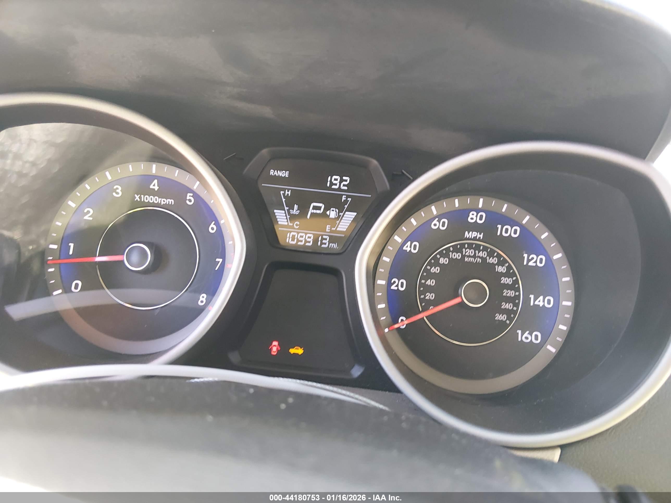 HYUNDAI ELANTRA image 7
