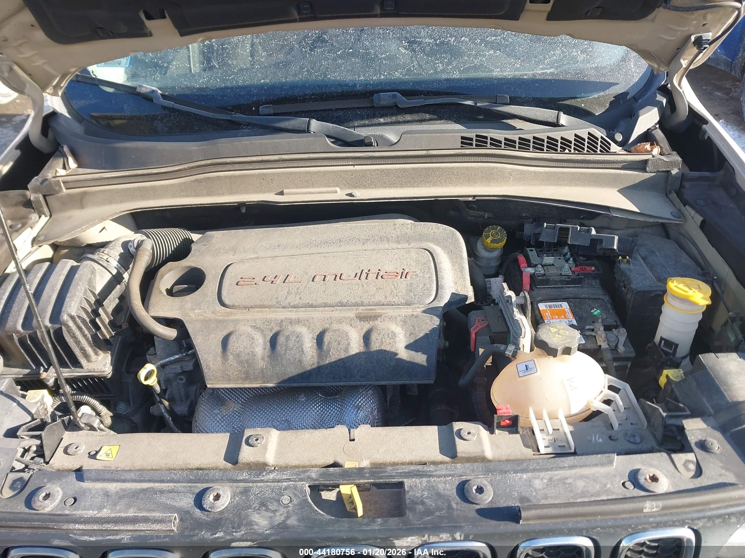 JEEP RENEGADE image 10