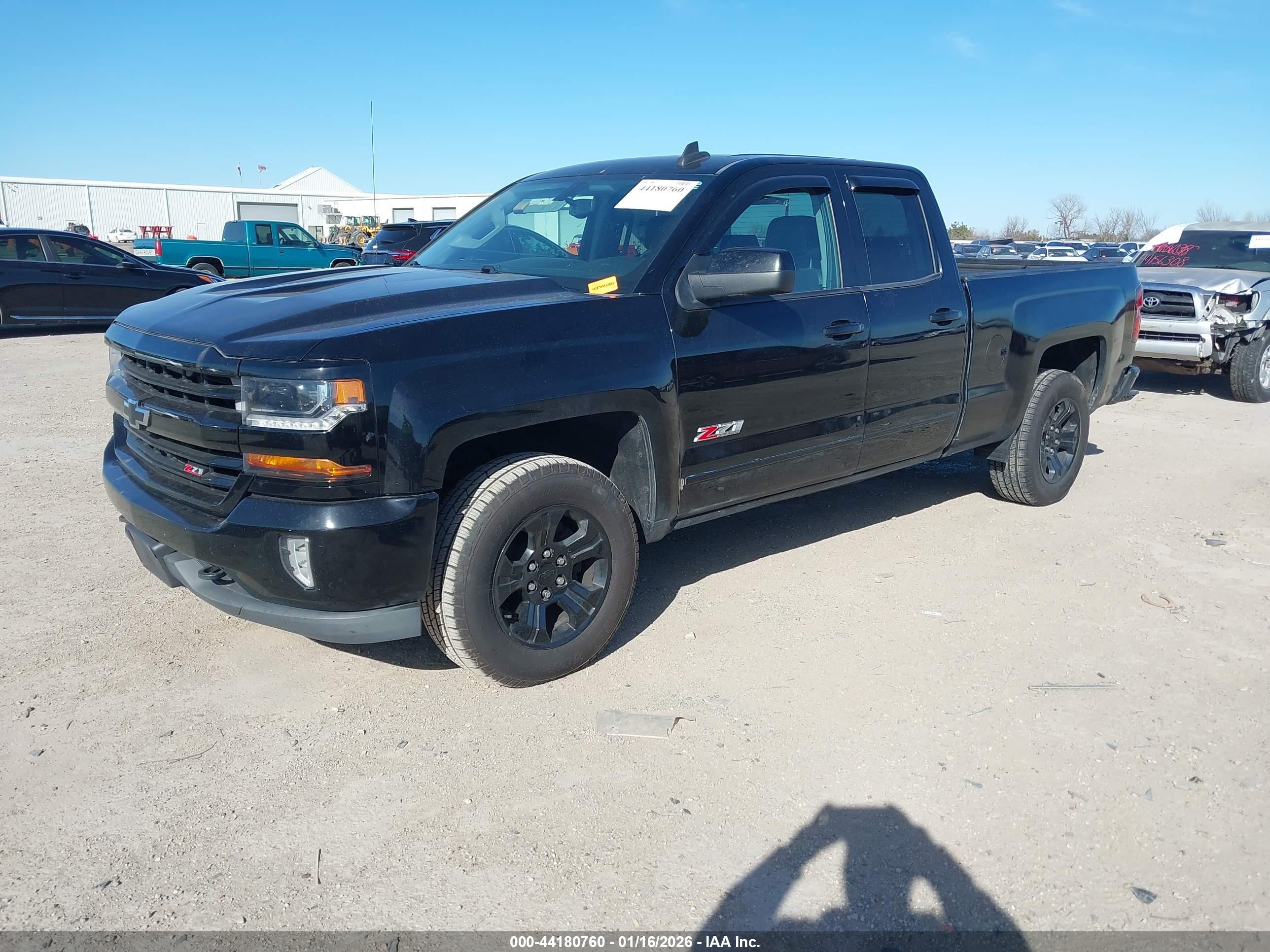 CHEVROLET SILVERADO image 2