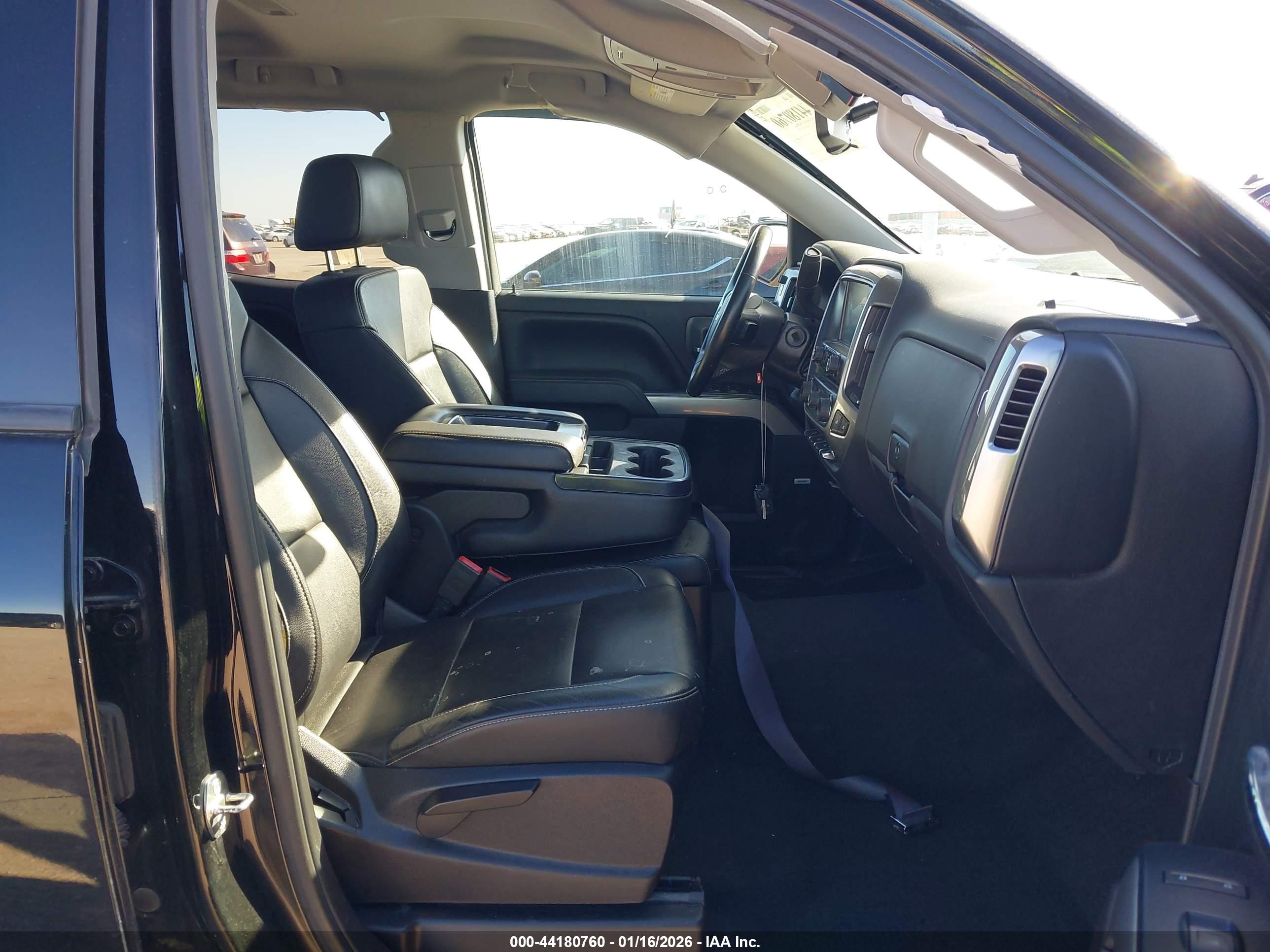CHEVROLET SILVERADO image 5