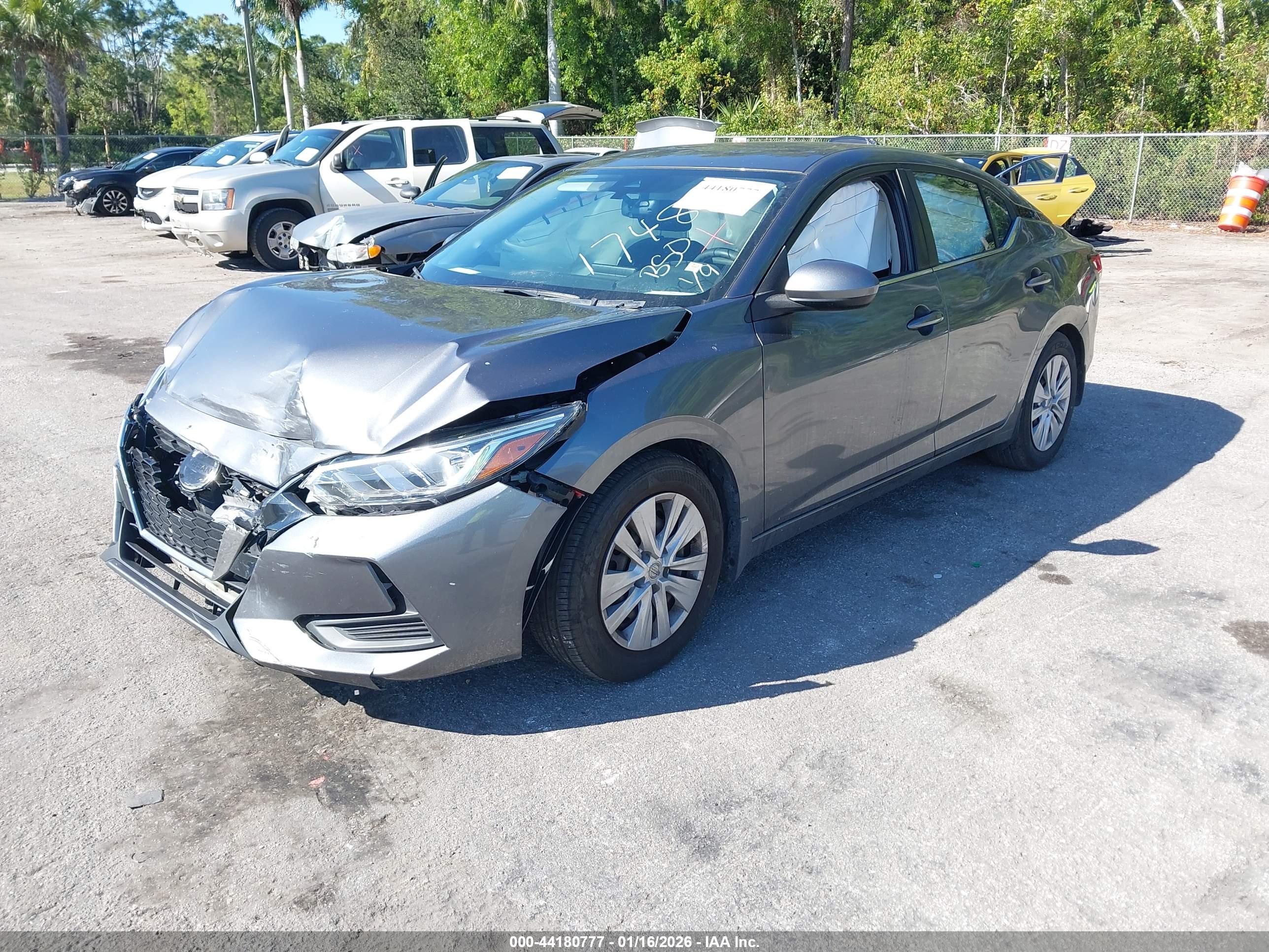 NISSAN SENTRA image 2