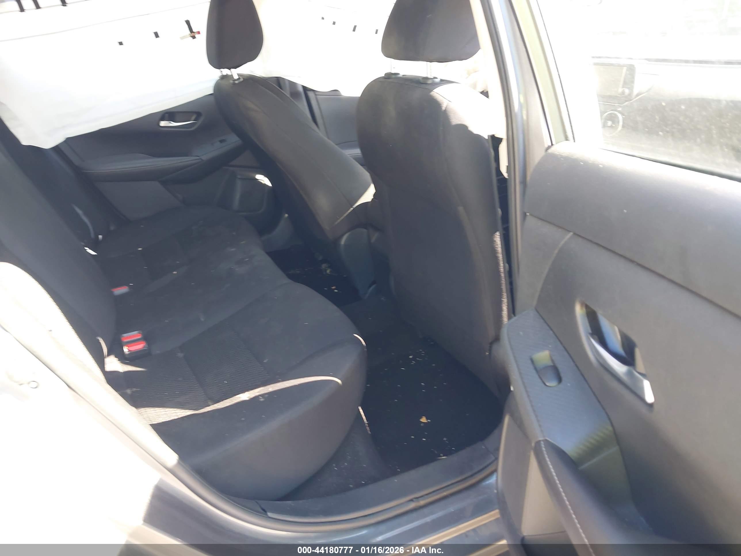 NISSAN SENTRA image 8