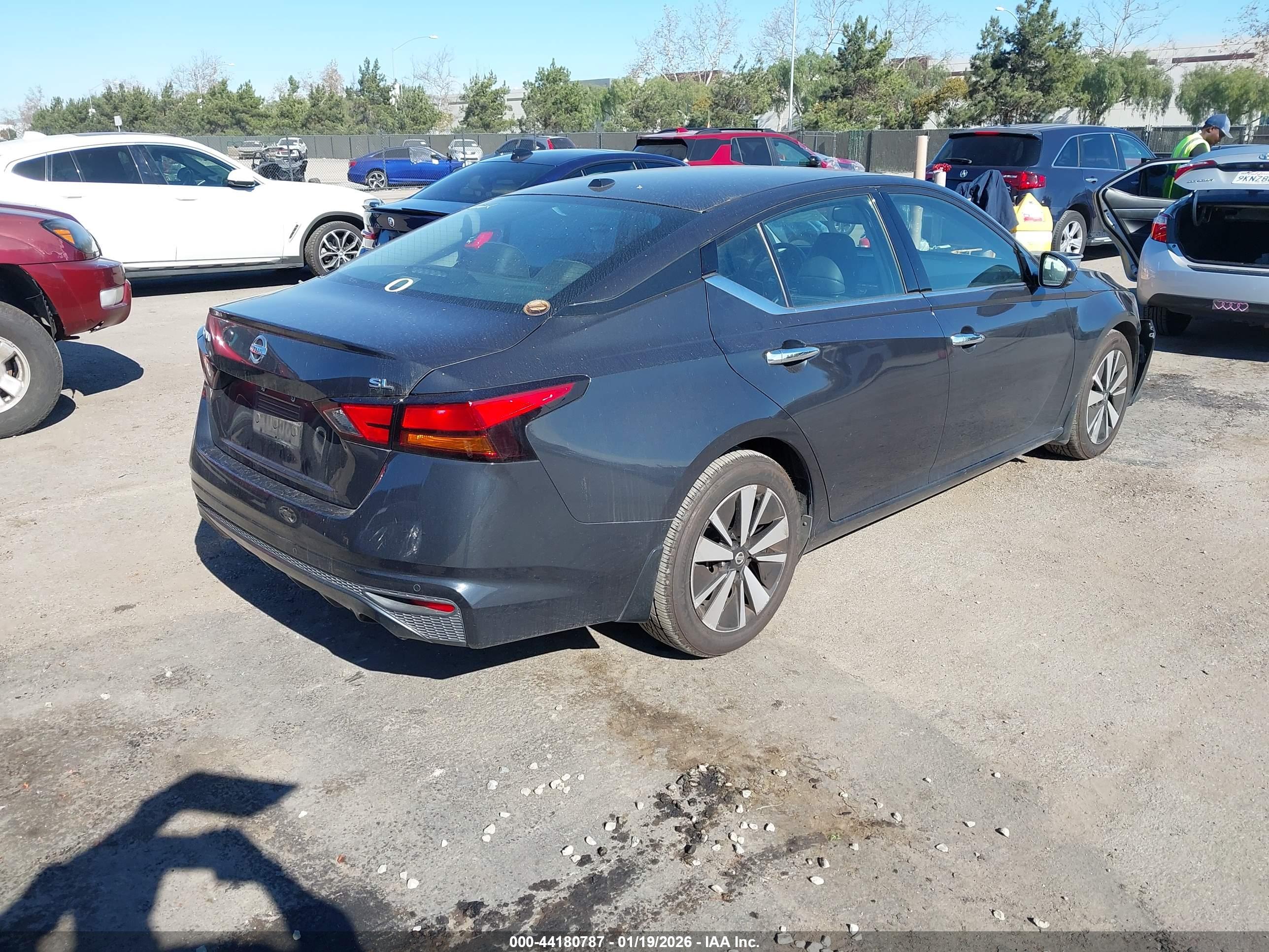 NISSAN ALTIMA image 4