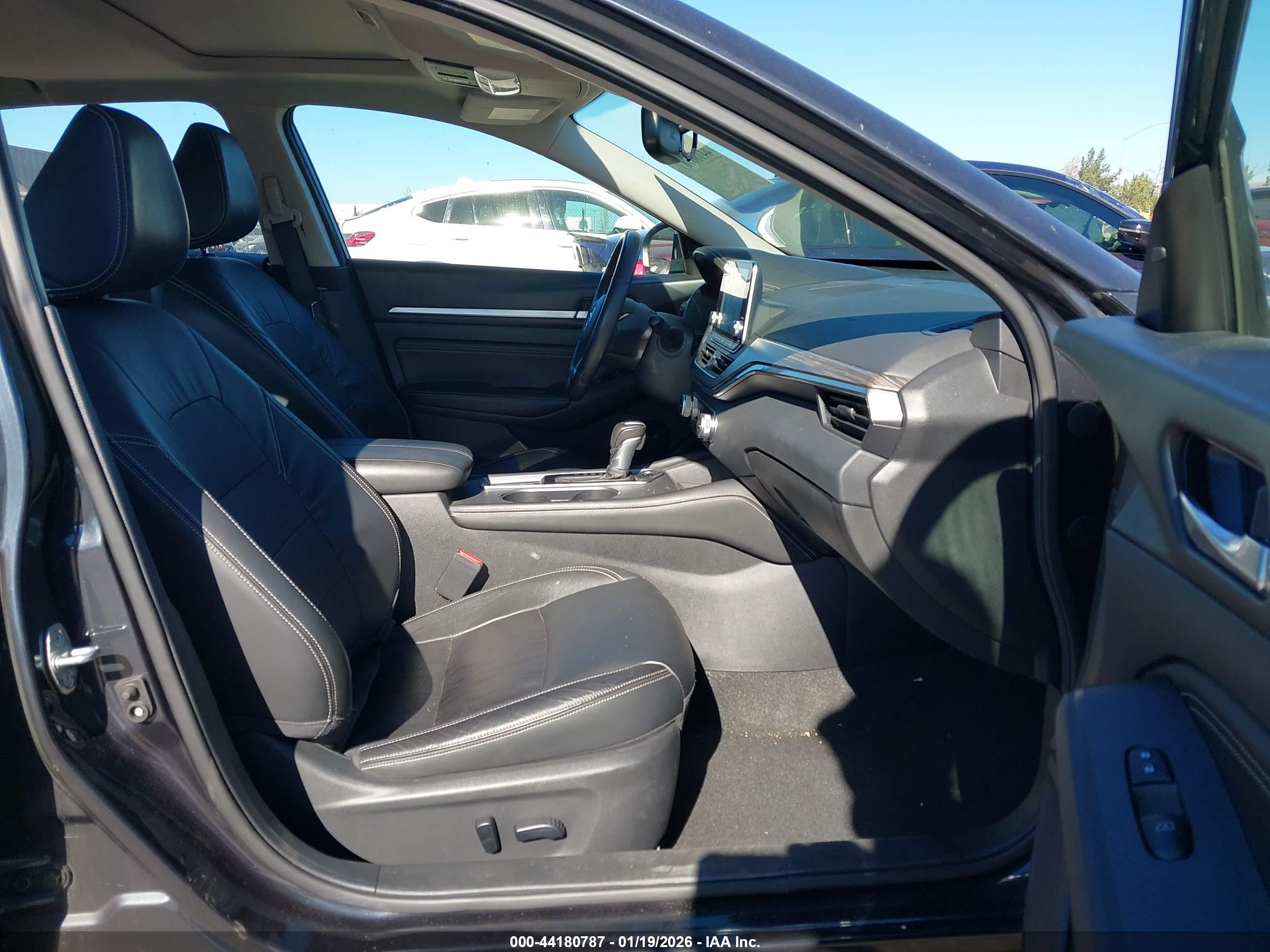 NISSAN ALTIMA image 5