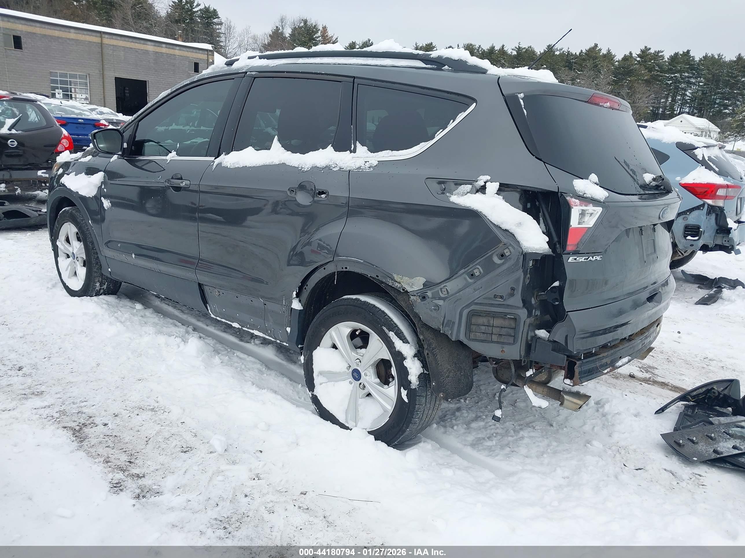 FORD ESCAPE image 3