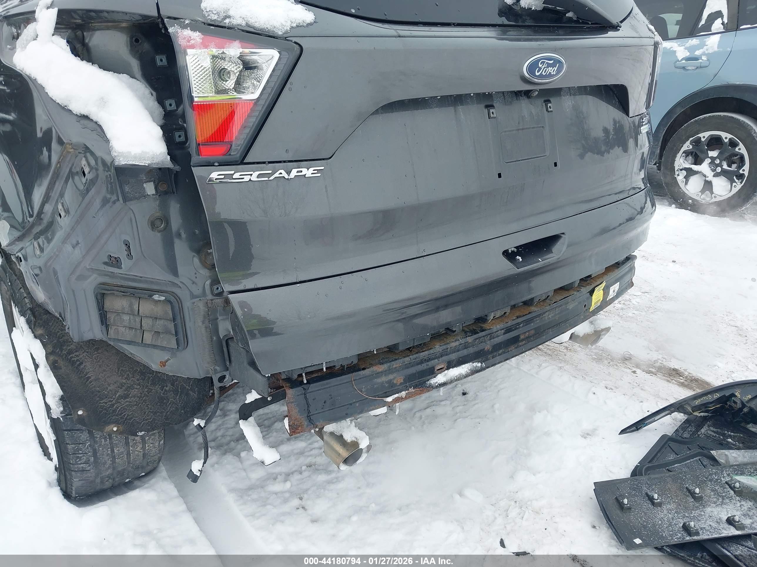 FORD ESCAPE image 6