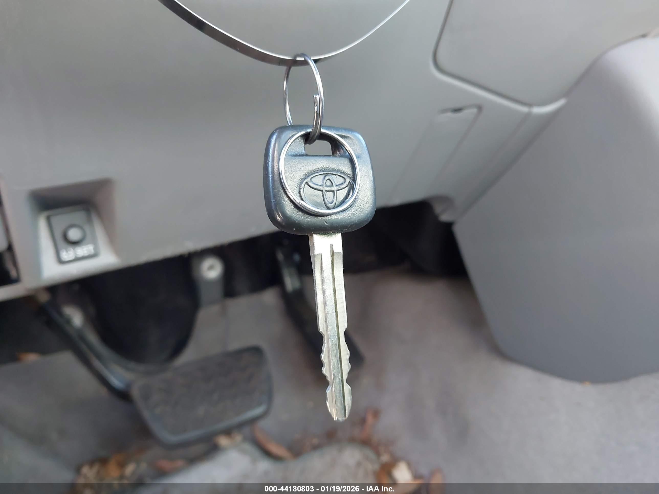 TOYOTA TACOMA image 11