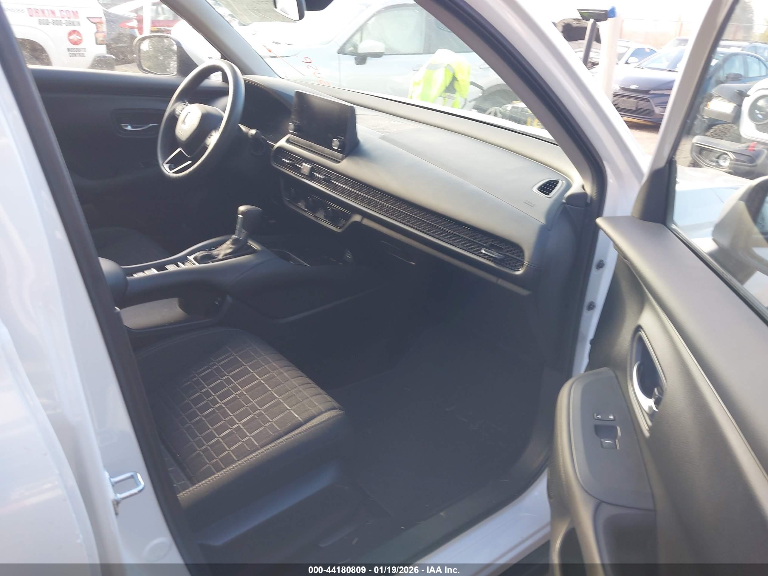 HONDA HR-V image 5