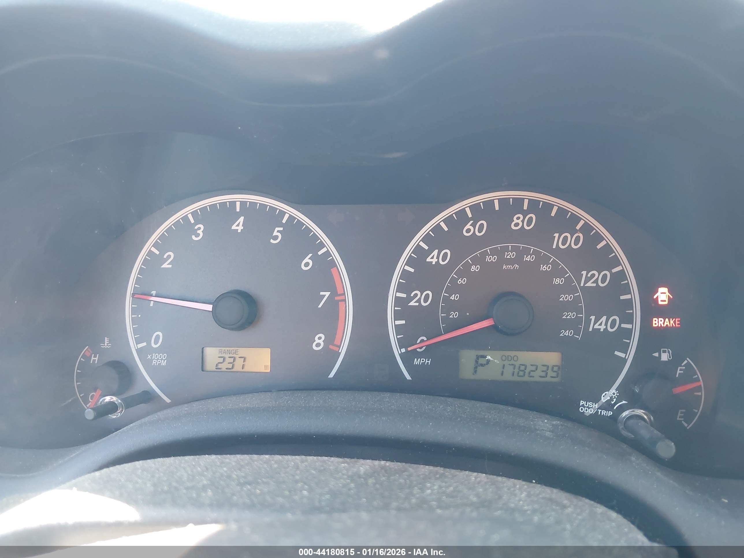 TOYOTA COROLLA image 7