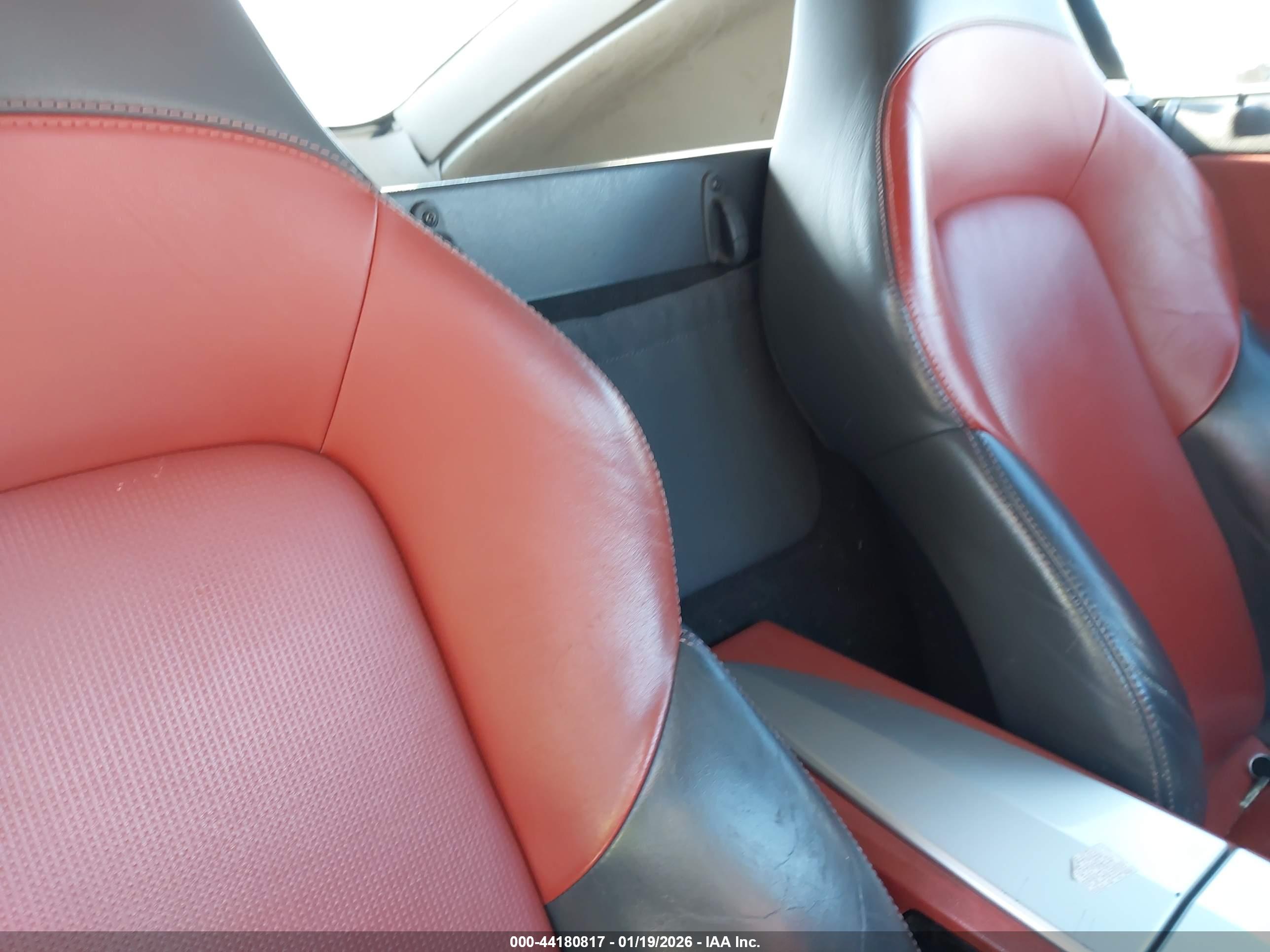 CHRYSLER CROSSFIRE image 8