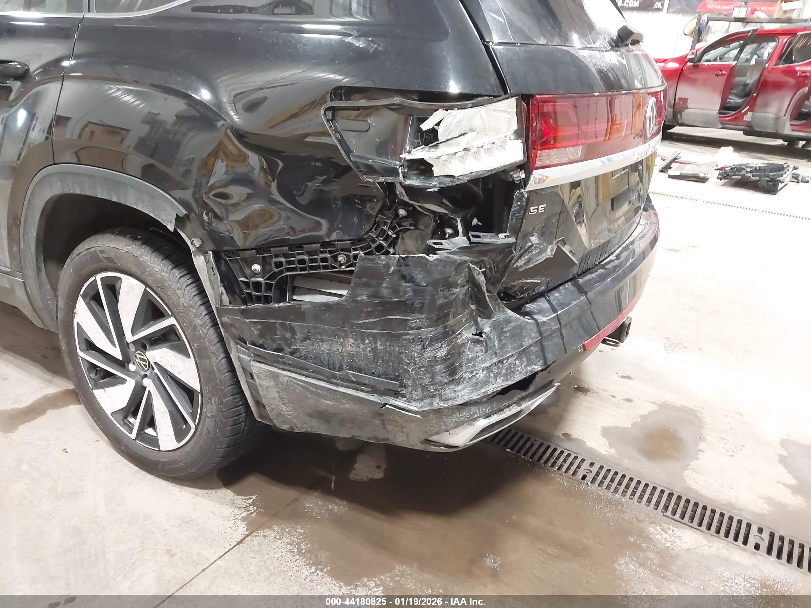 VOLKSWAGEN ATLAS image 6