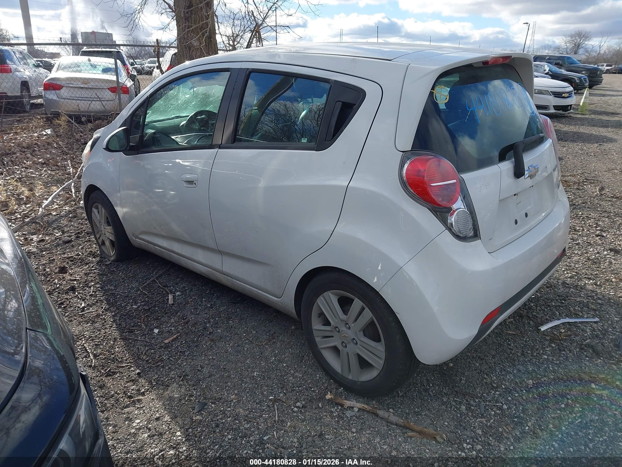 CHEVROLET SPARK image 3