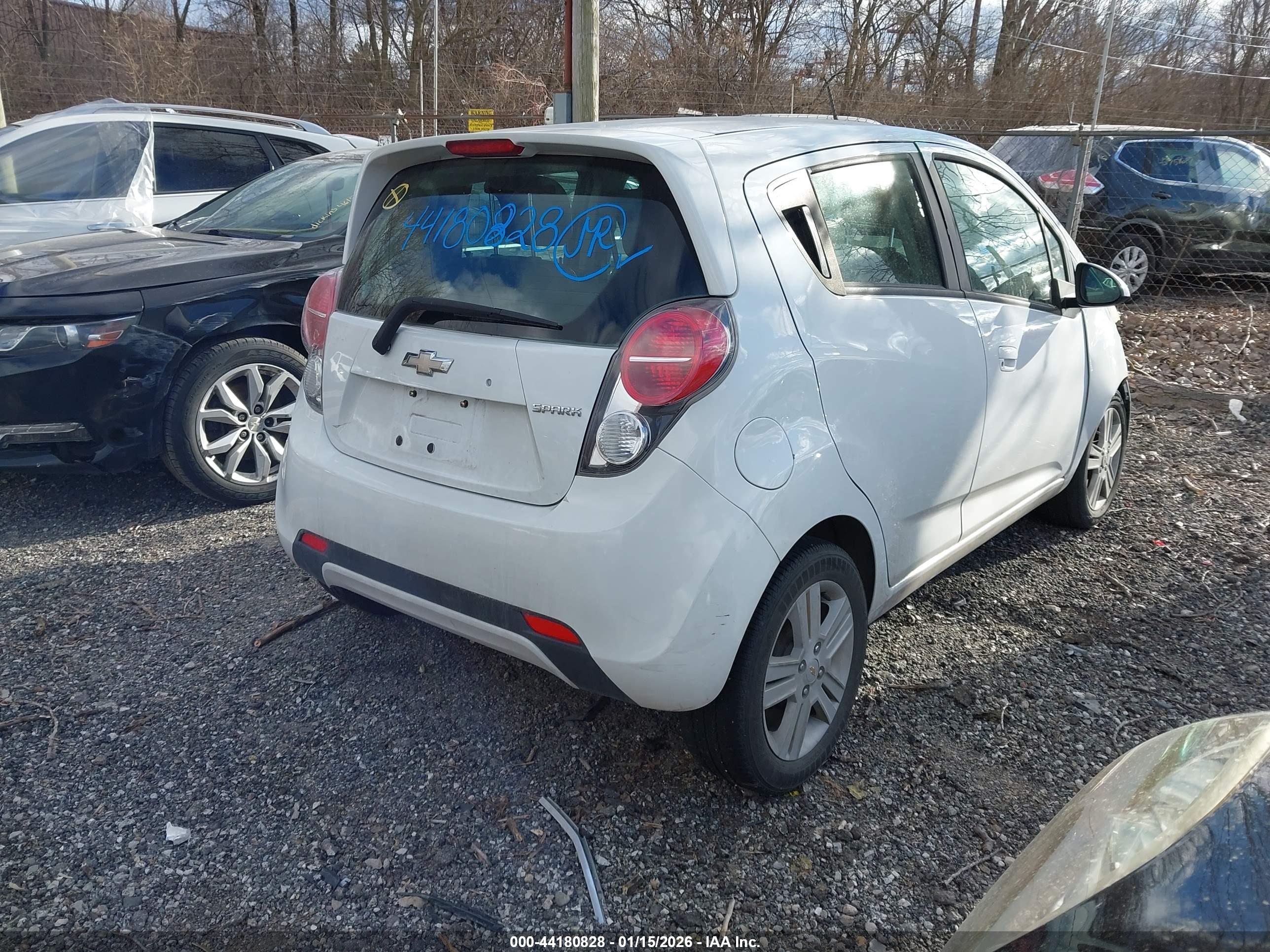 CHEVROLET SPARK image 4