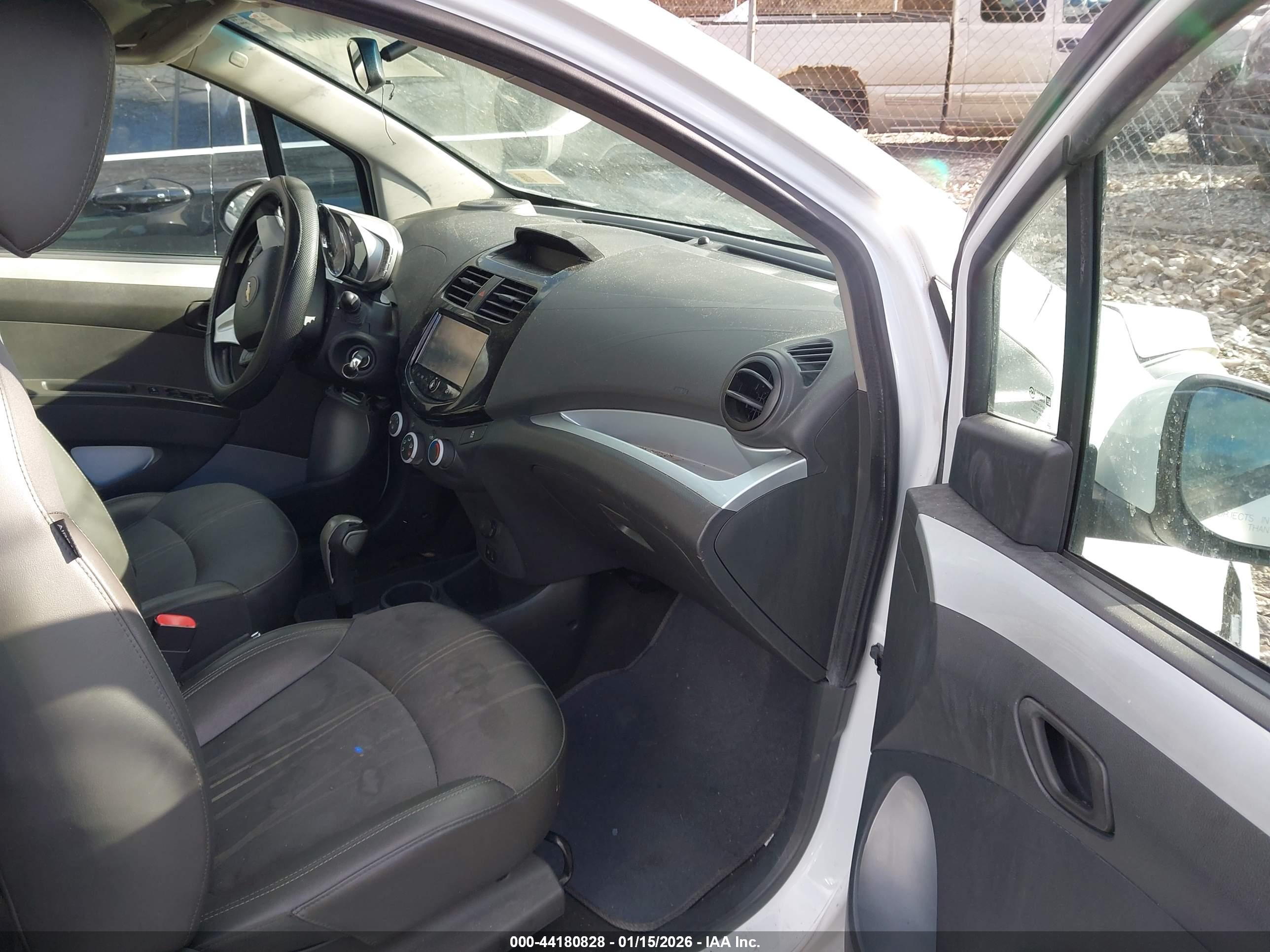 CHEVROLET SPARK image 5