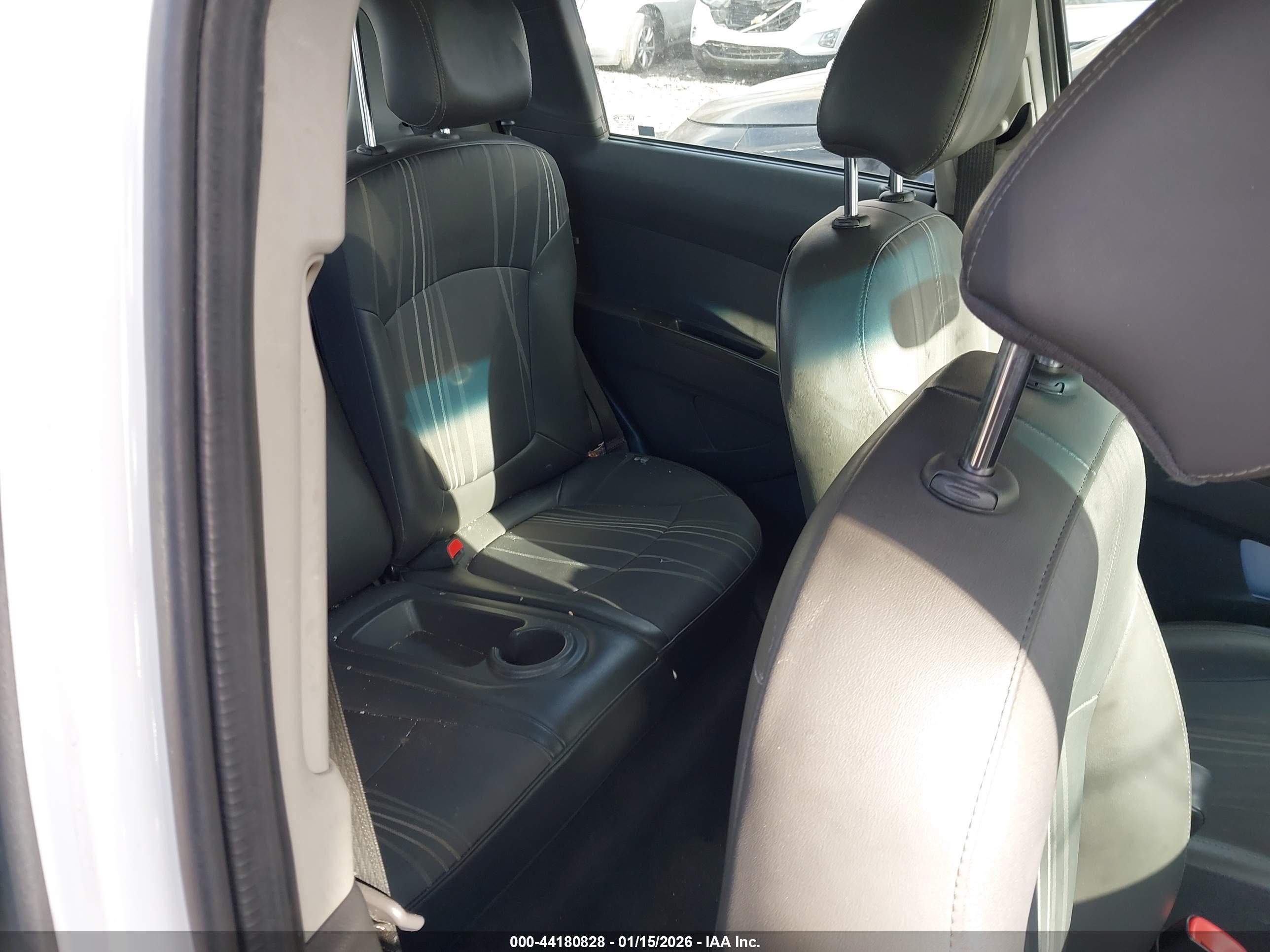 CHEVROLET SPARK image 8