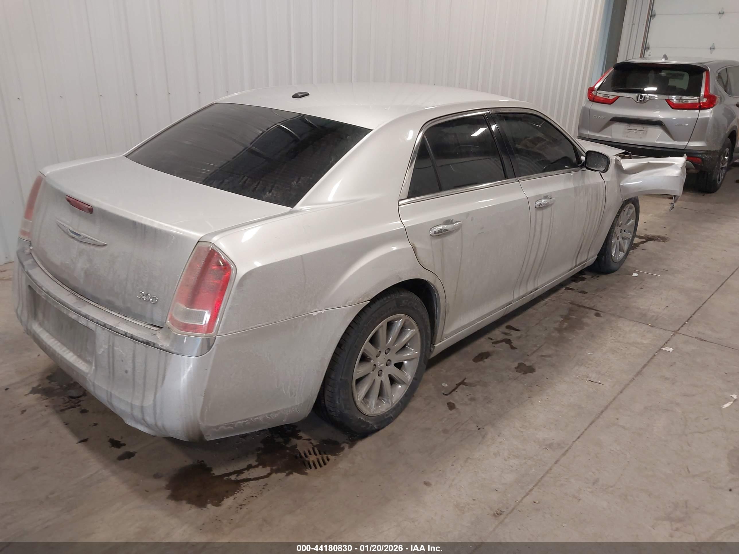 CHRYSLER 300 image 4