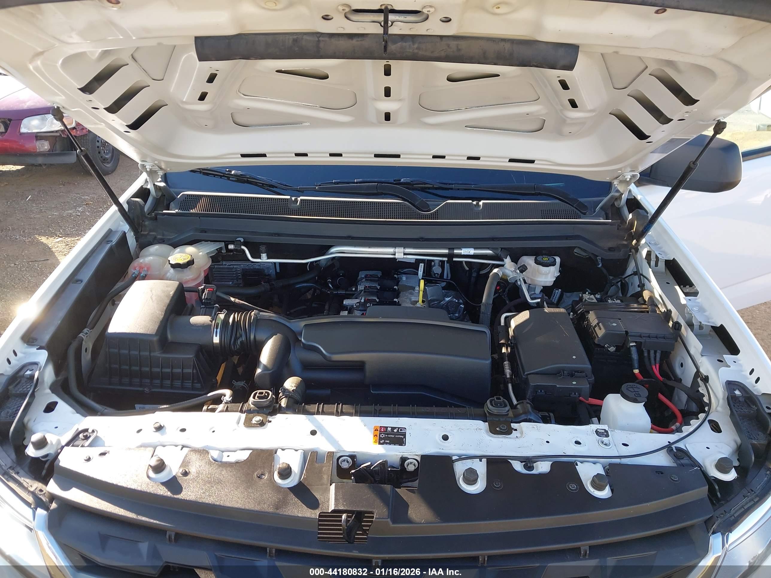 CHEVROLET COLORADO image 10