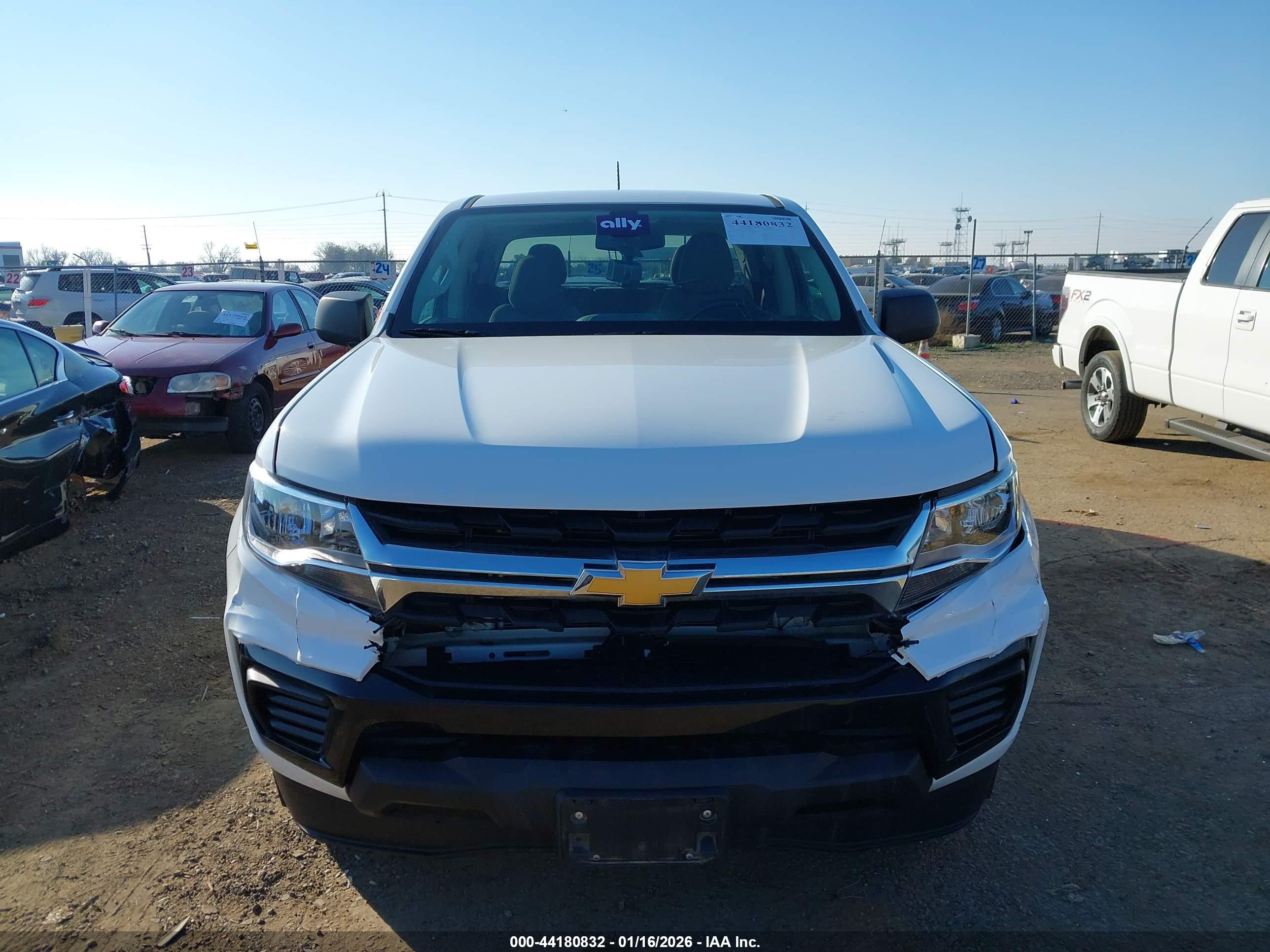 CHEVROLET COLORADO image 6
