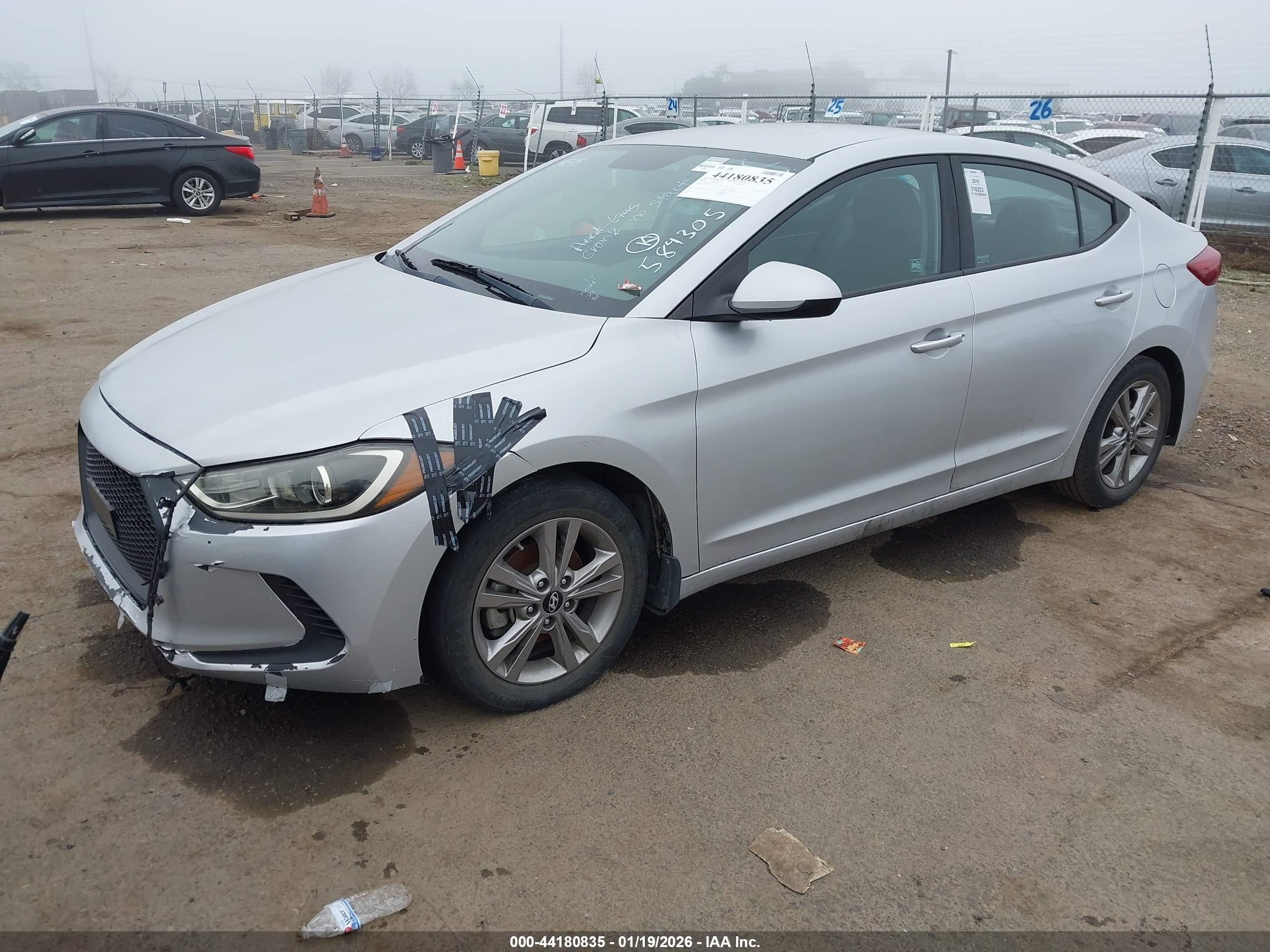 HYUNDAI ELANTRA image 2