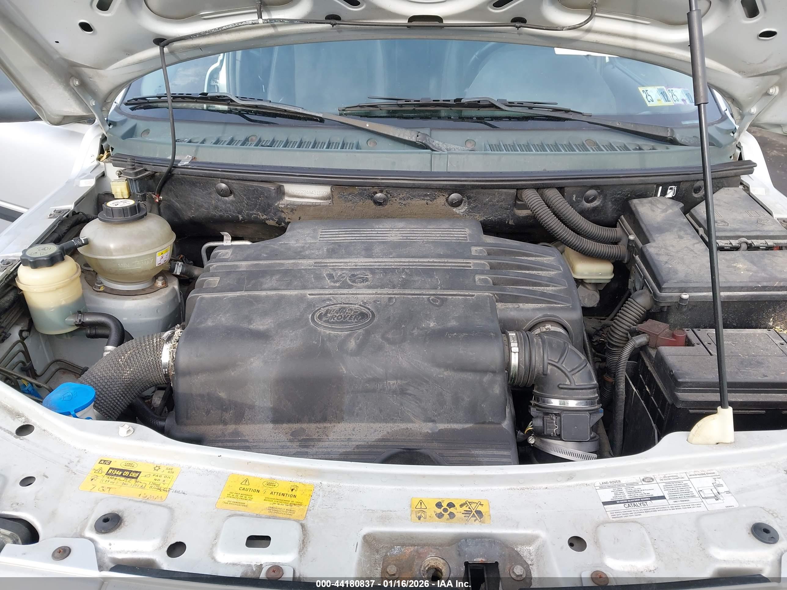 LAND ROVER image 10