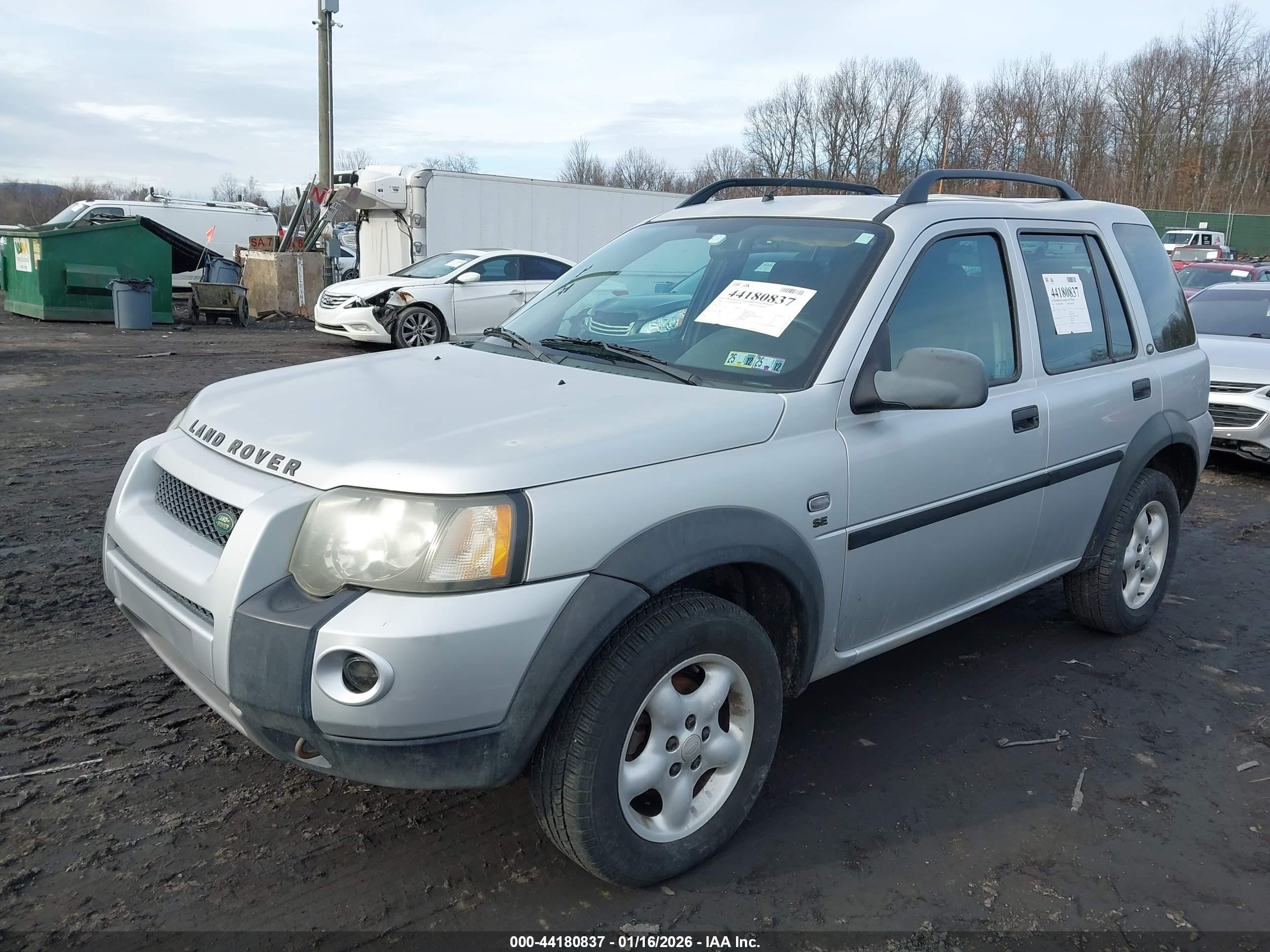 LAND ROVER image 2