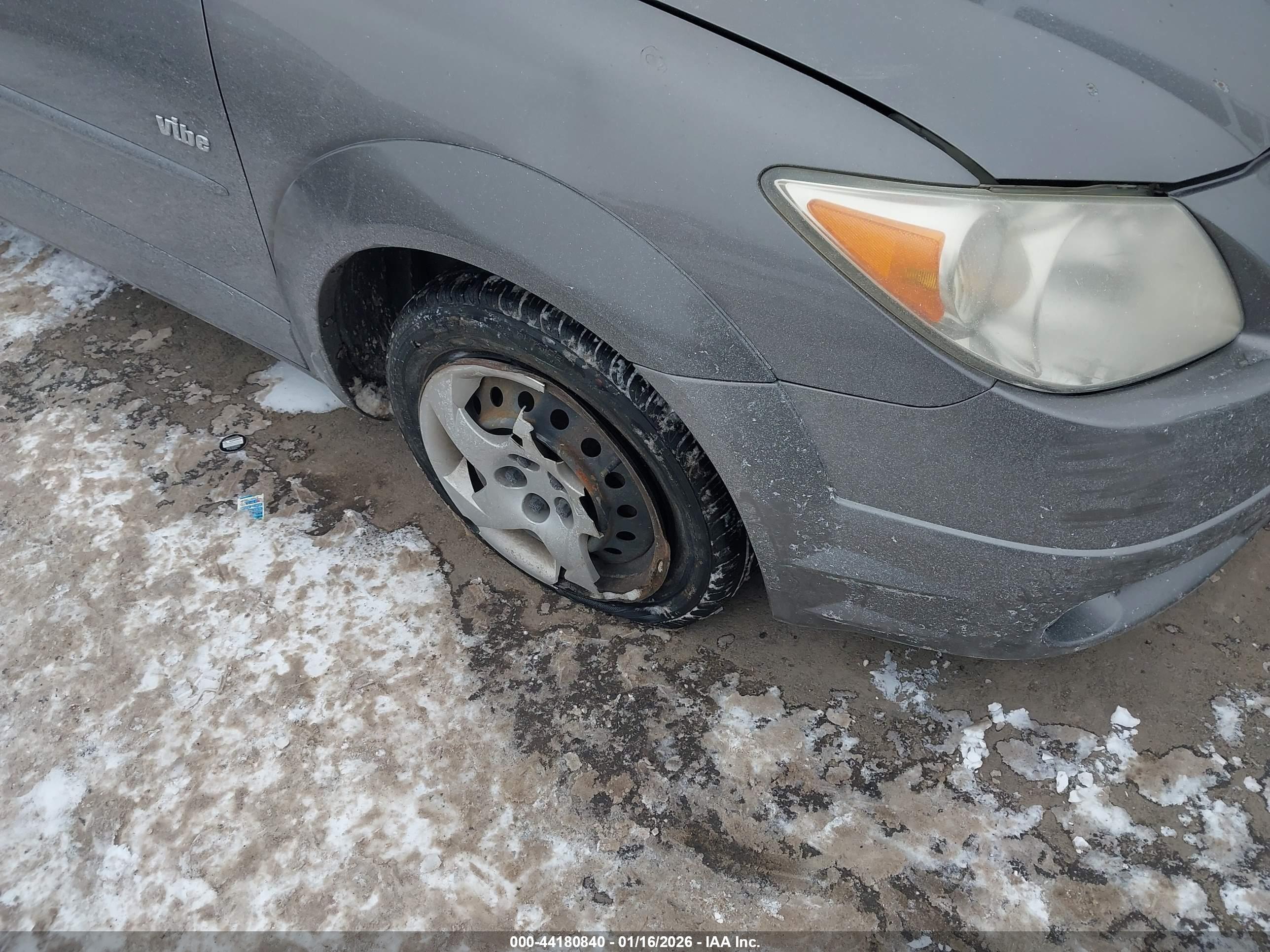 PONTIAC VIBE image 6