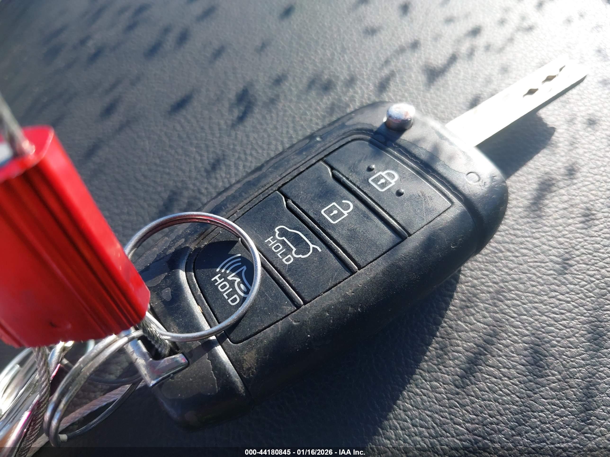 HYUNDAI KONA image 11