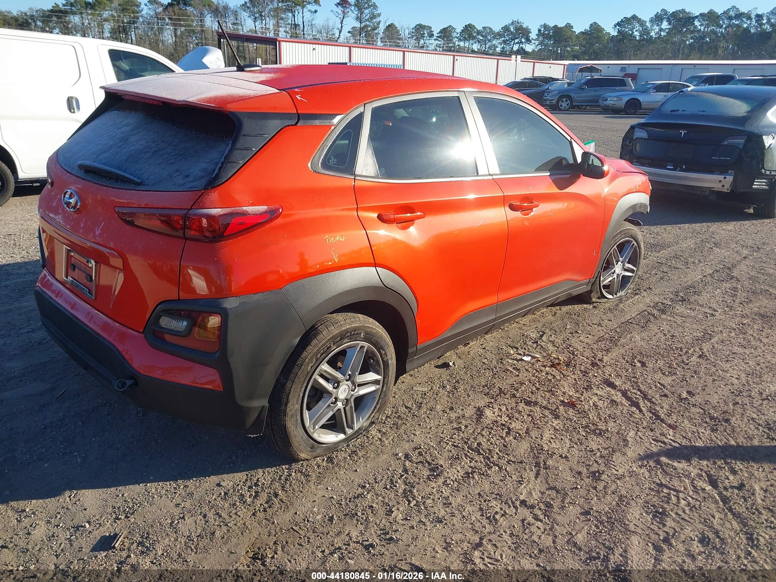 HYUNDAI KONA image 4
