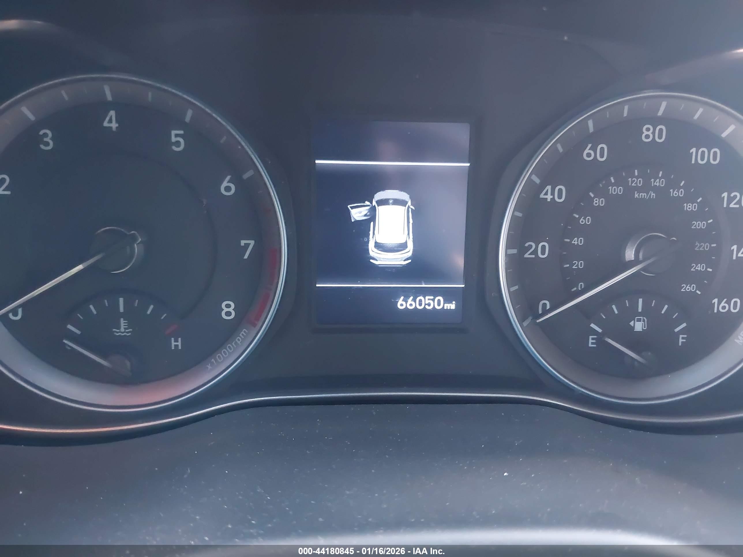 HYUNDAI KONA image 7