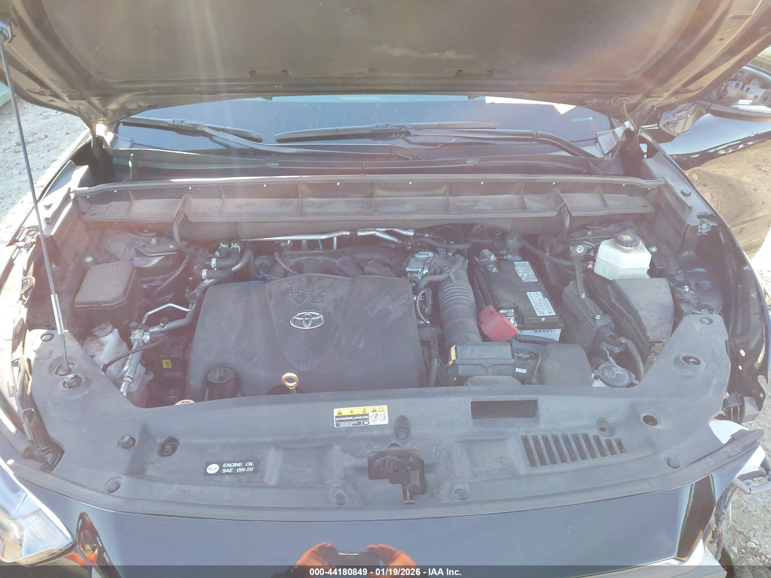 TOYOTA HIGHLANDER image 10