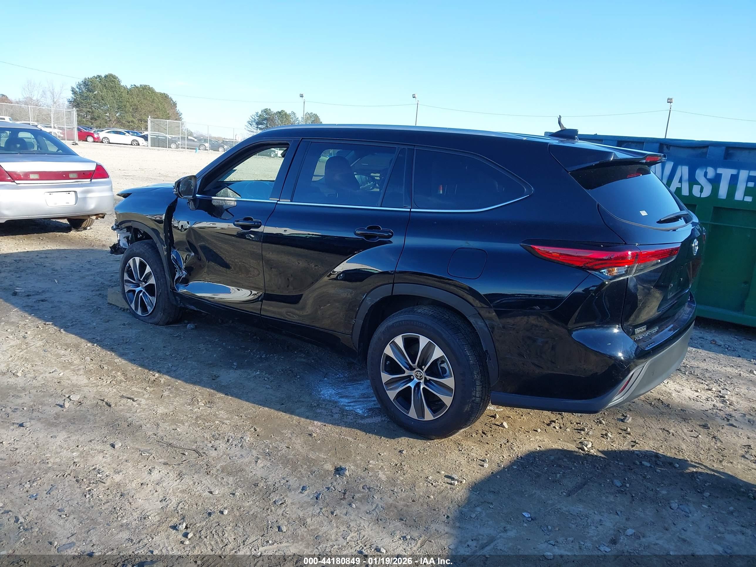 TOYOTA HIGHLANDER image 3