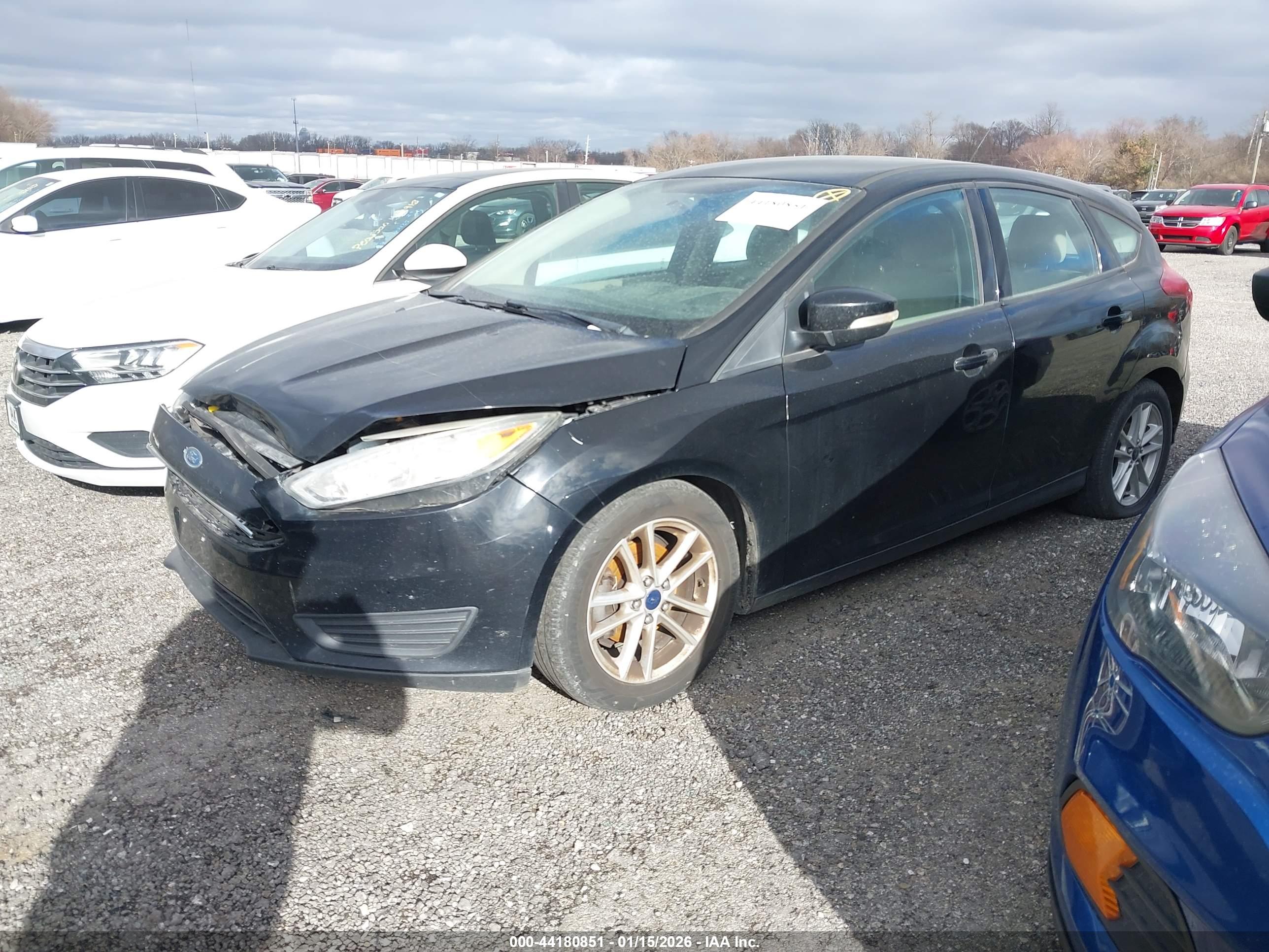 FORD FOCUS image 2
