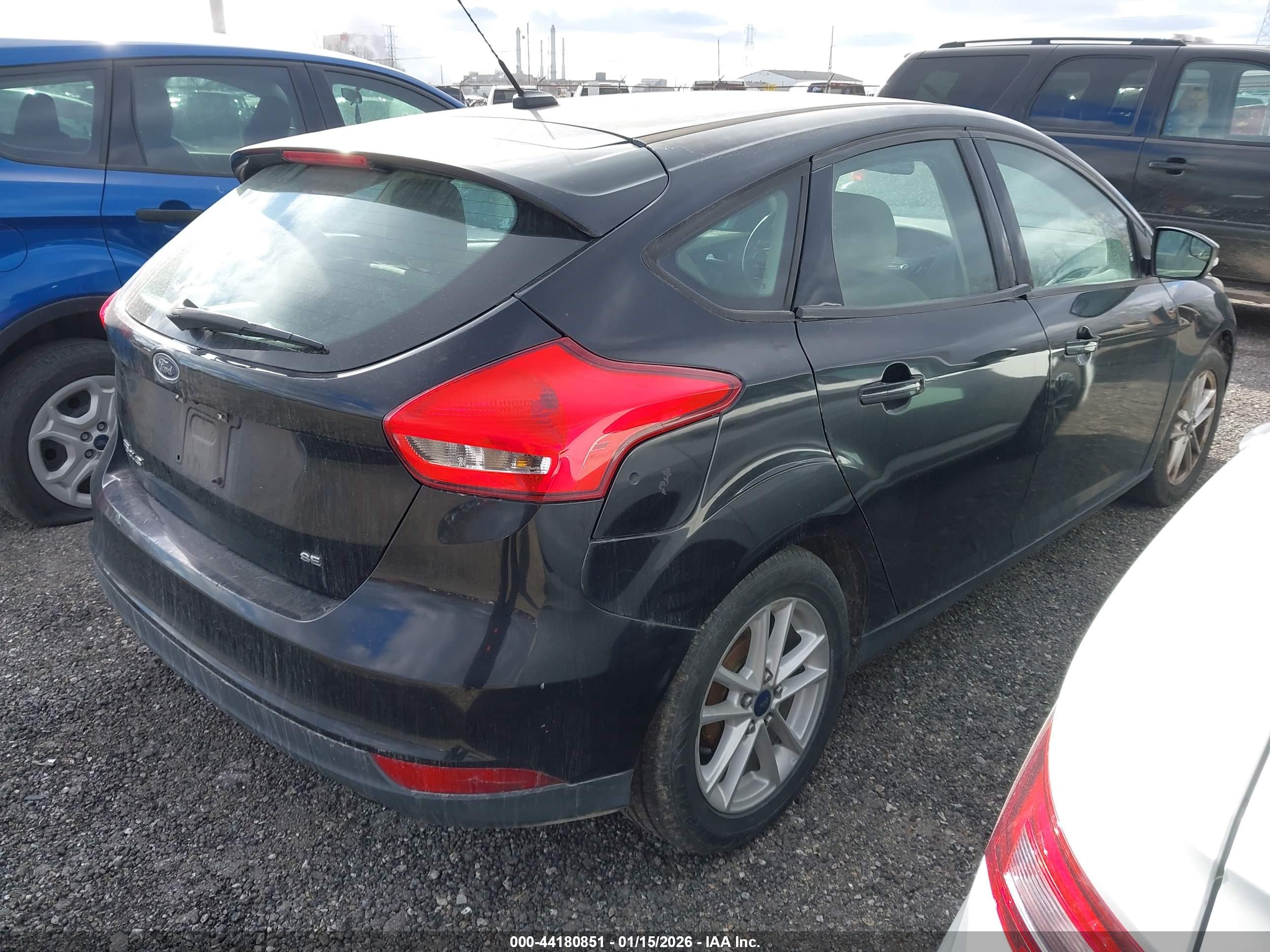 FORD FOCUS image 4