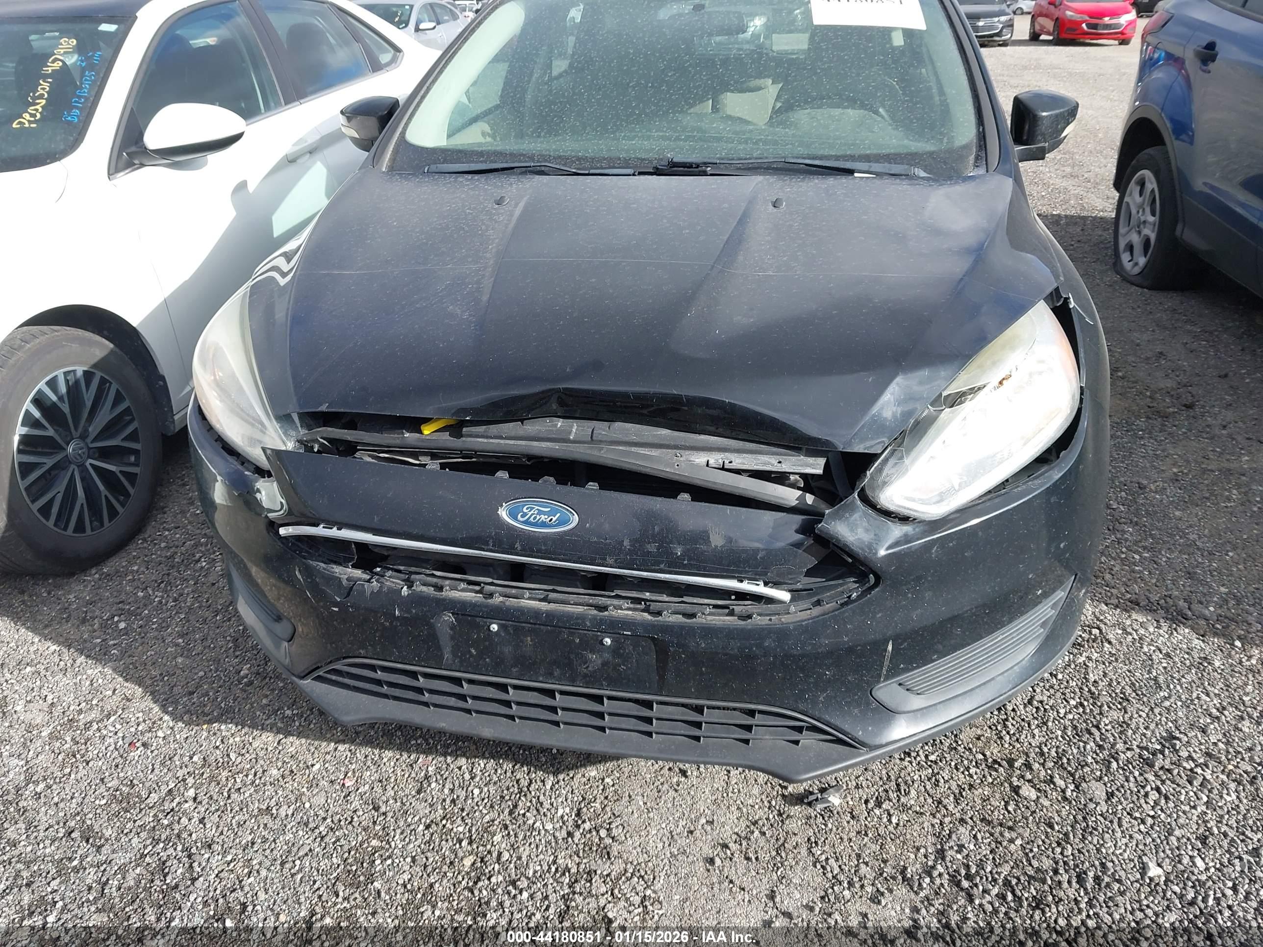 FORD FOCUS image 6