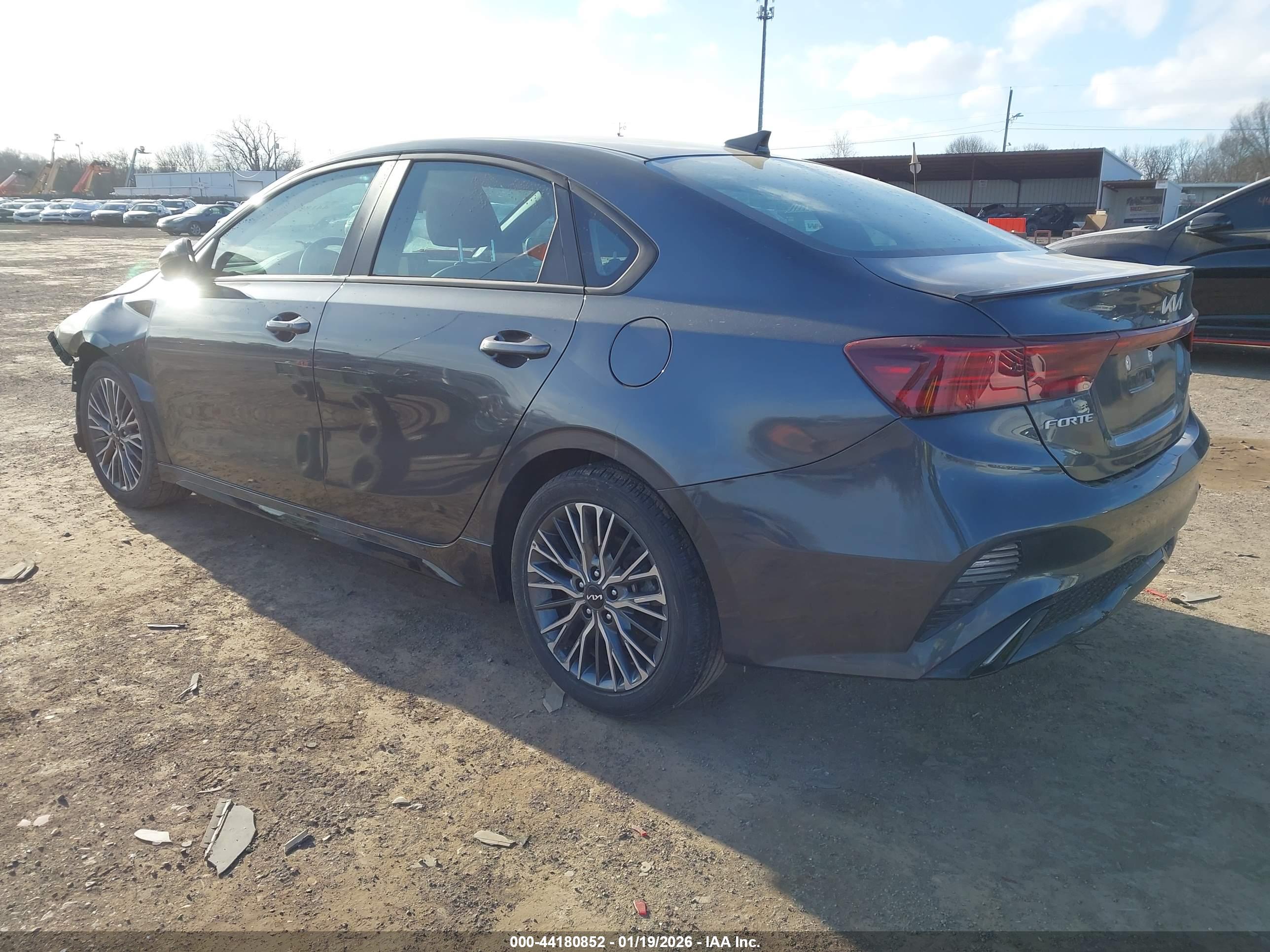 KIA FORTE image 3