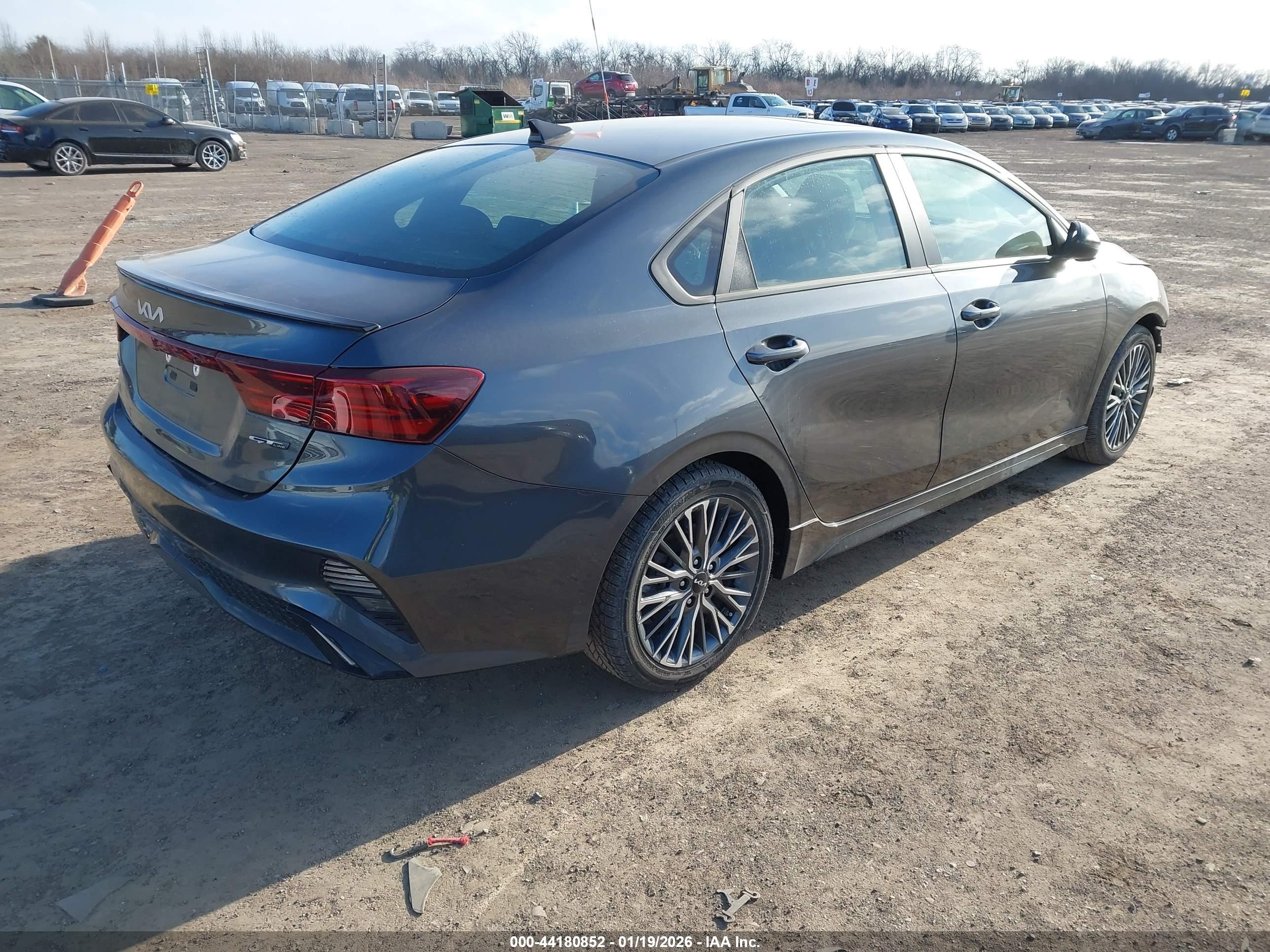KIA FORTE image 4