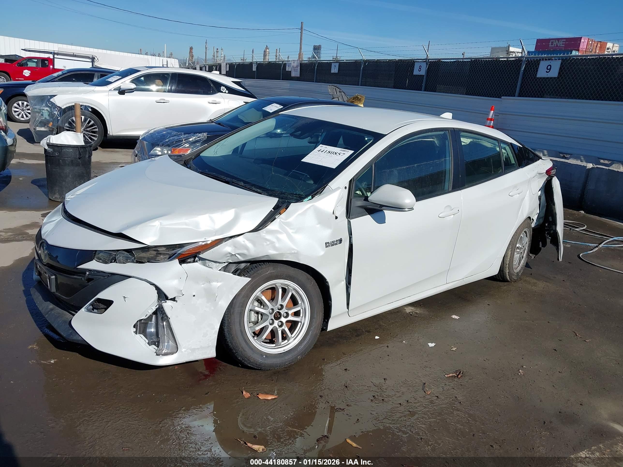 TOYOTA PRIUS image 6