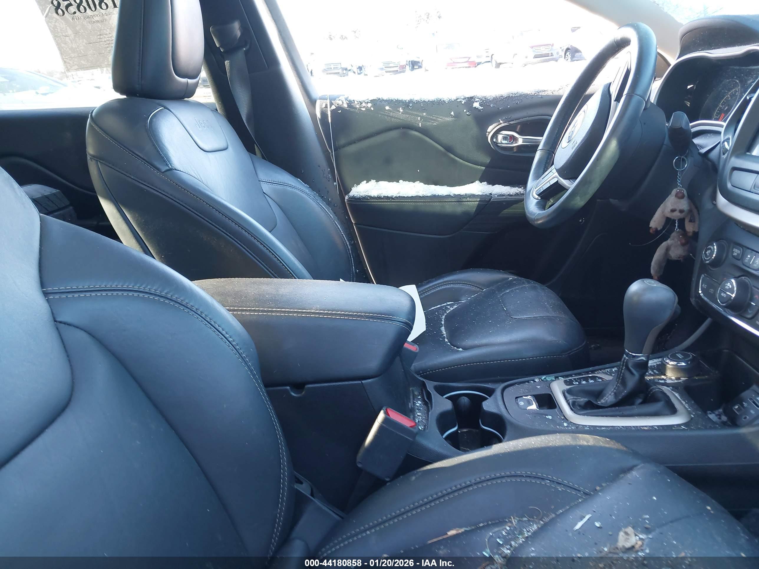 JEEP CHEROKEE image 5
