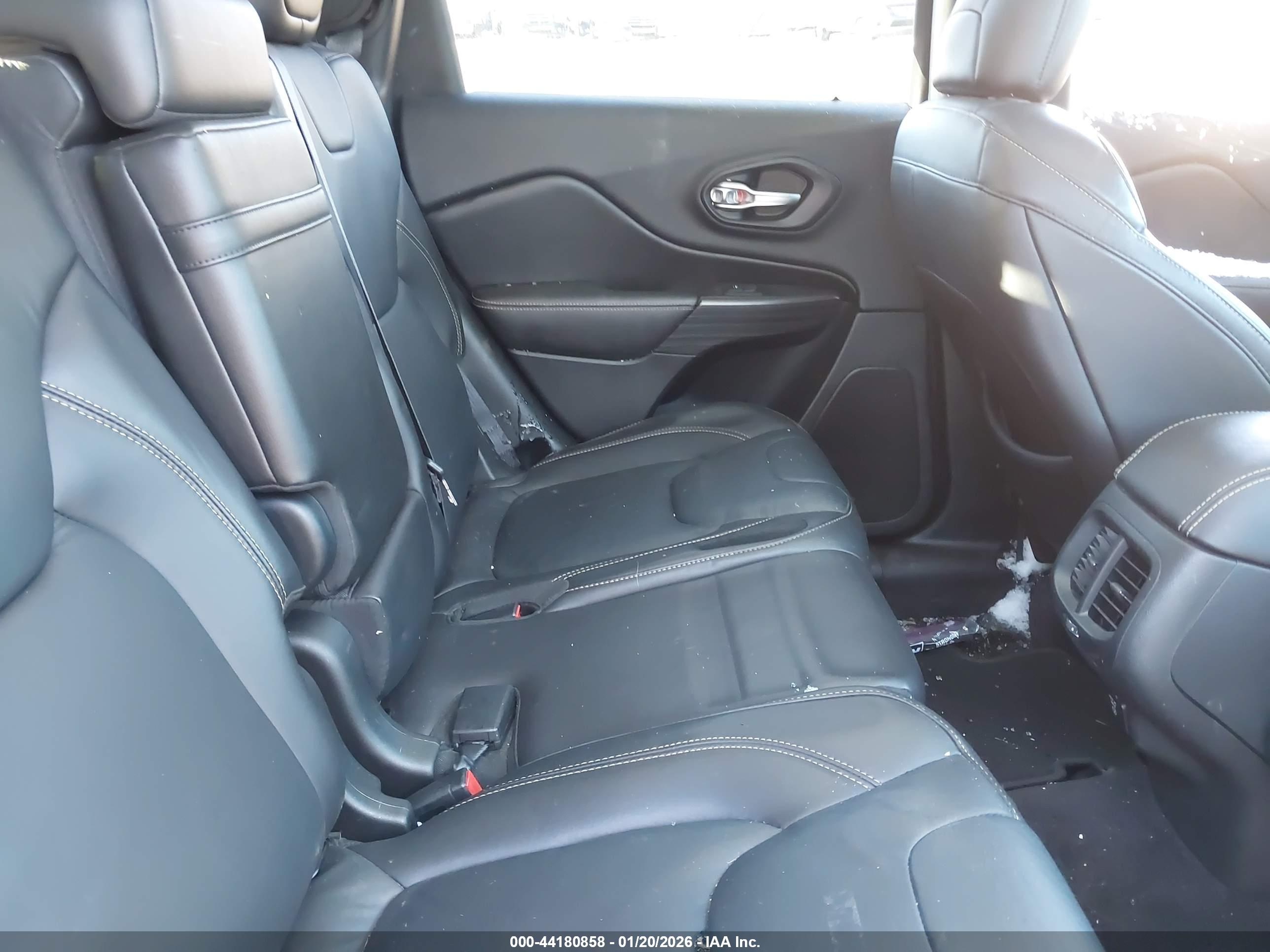 JEEP CHEROKEE image 8