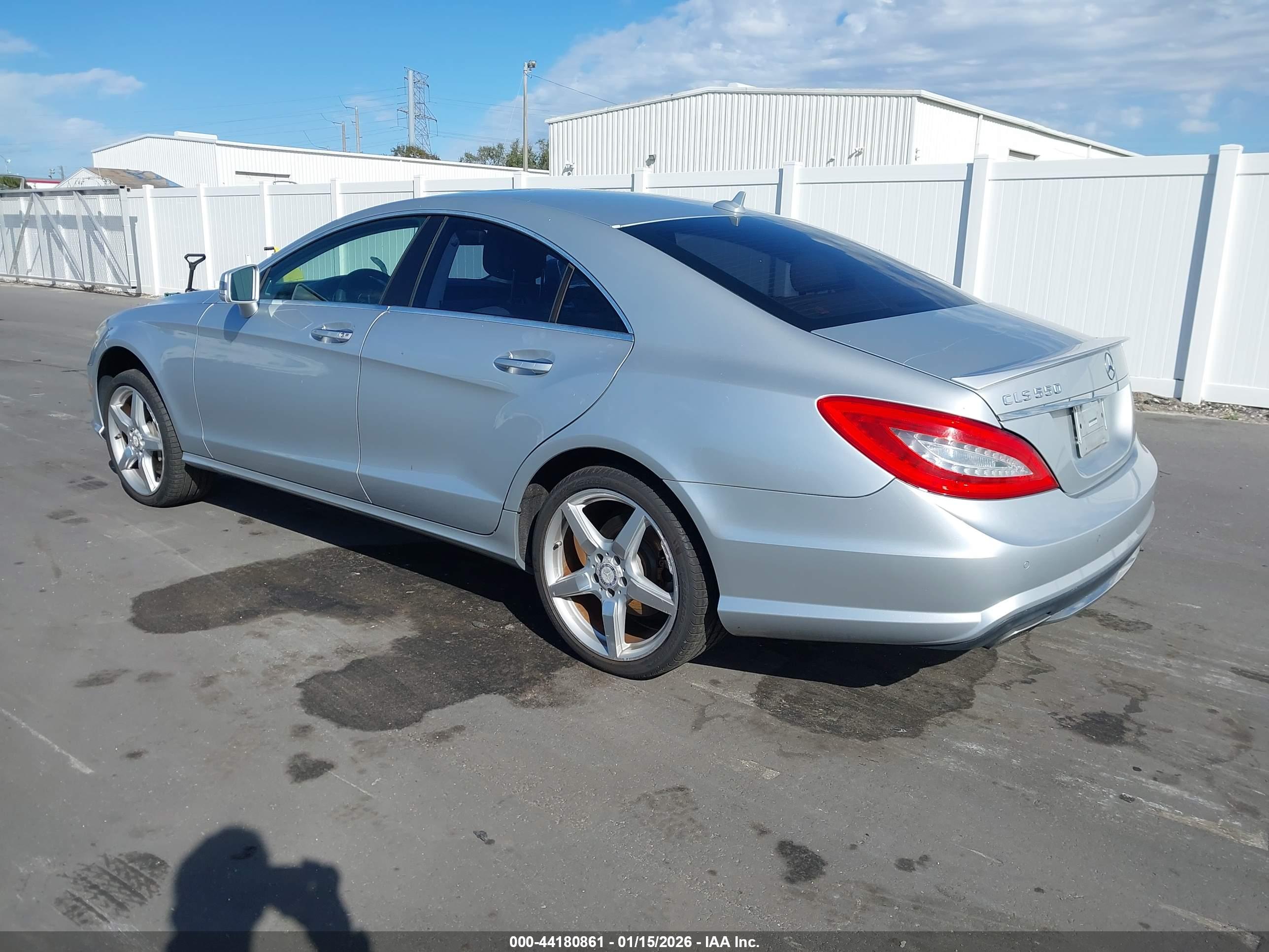MERCEDES-BENZ CLS image 3