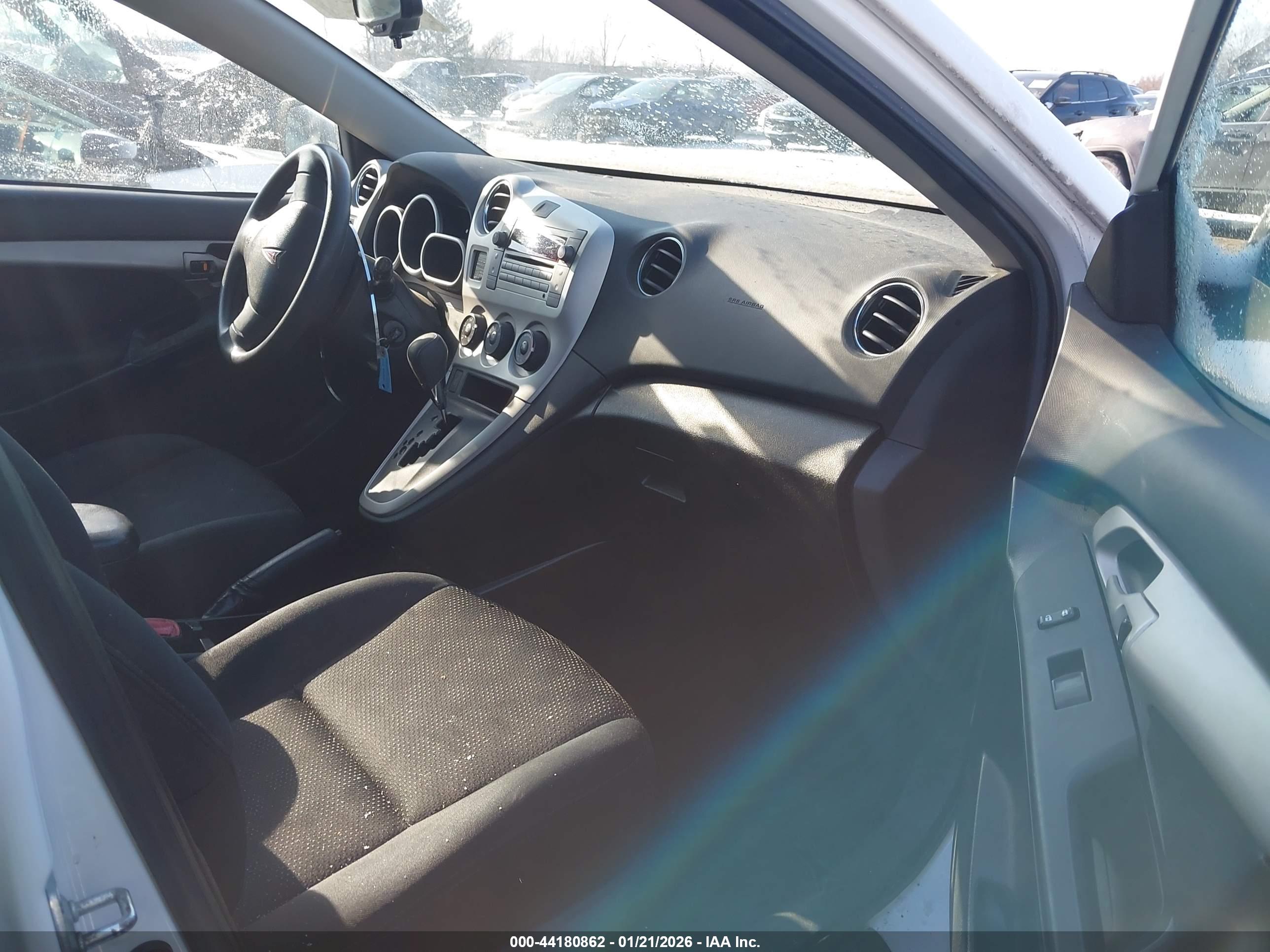 PONTIAC VIBE image 5