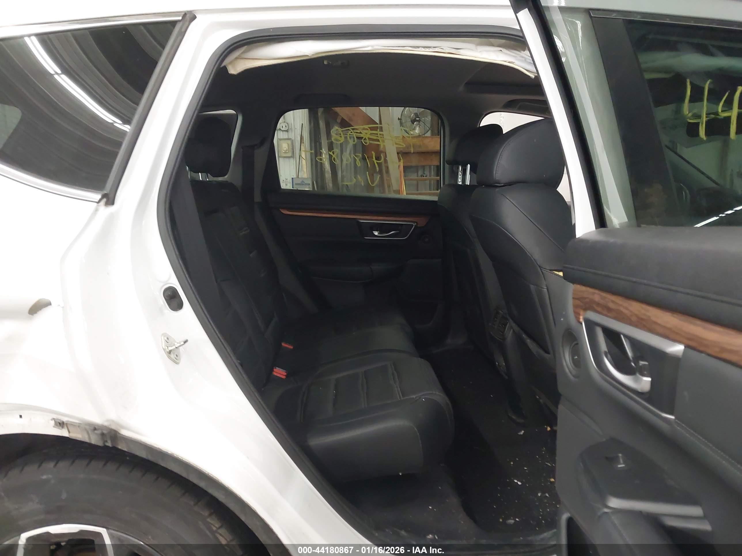 HONDA CR-V image 8